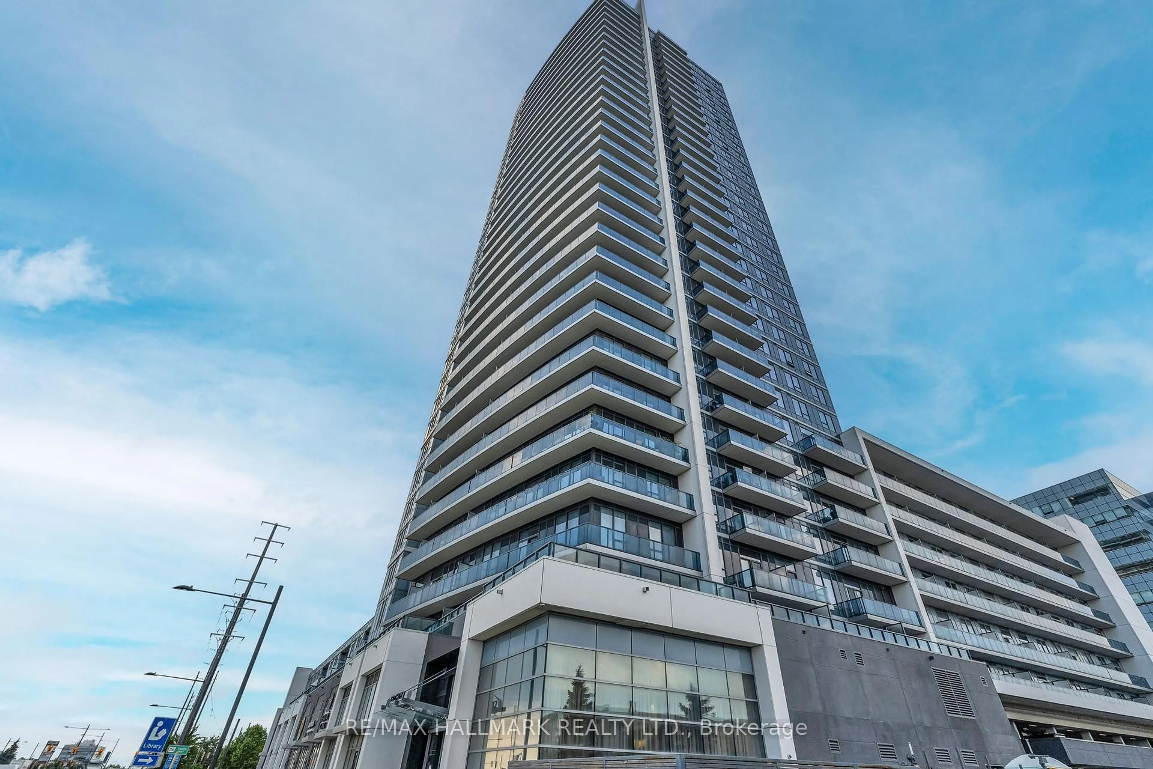 Indoor foyer for 3600 Highway 7 #327, Vaughan Ontario L4L 0G9