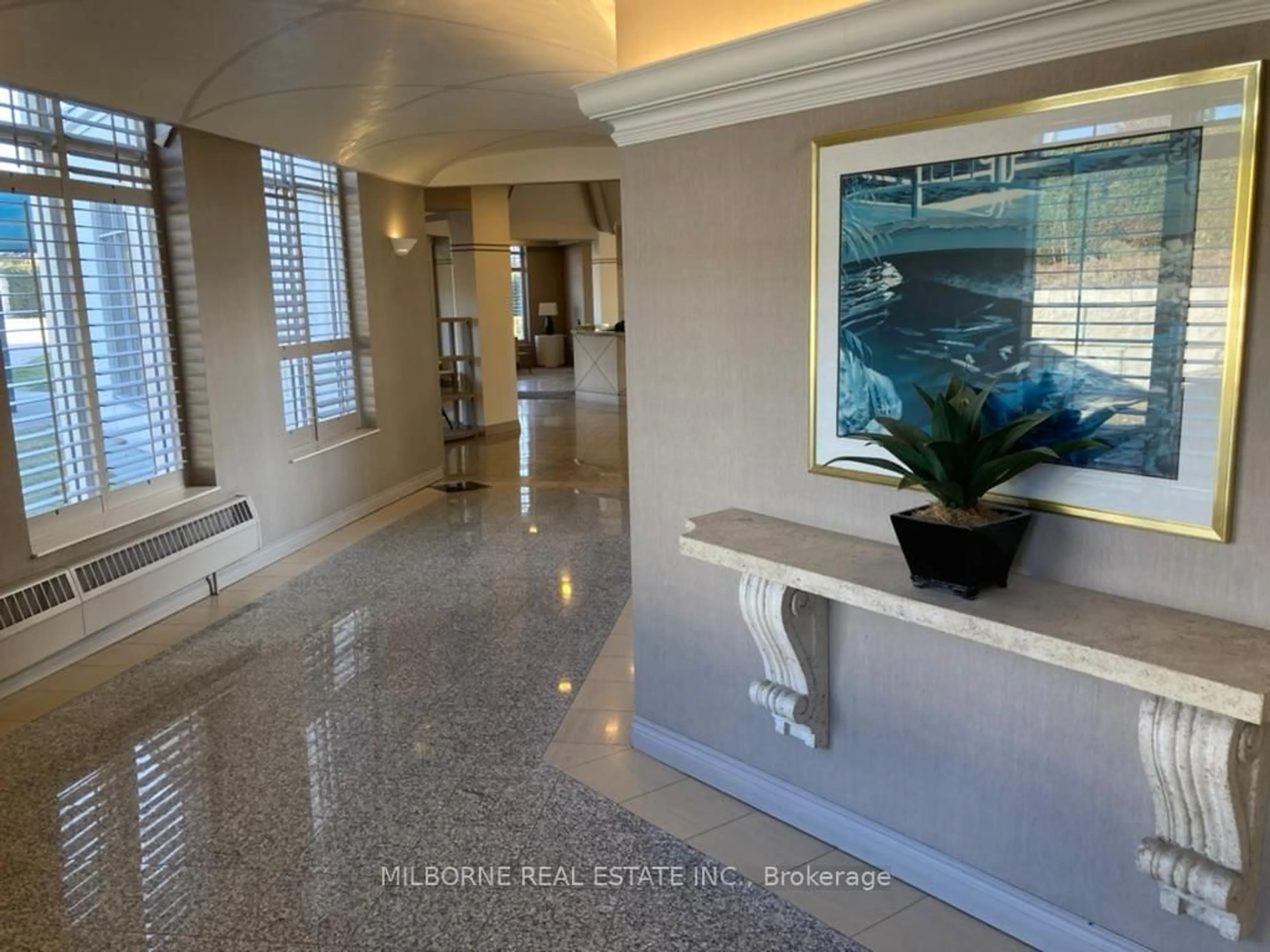 Indoor foyer for 2200 John St #406, Markham Ontario L3T 7S7