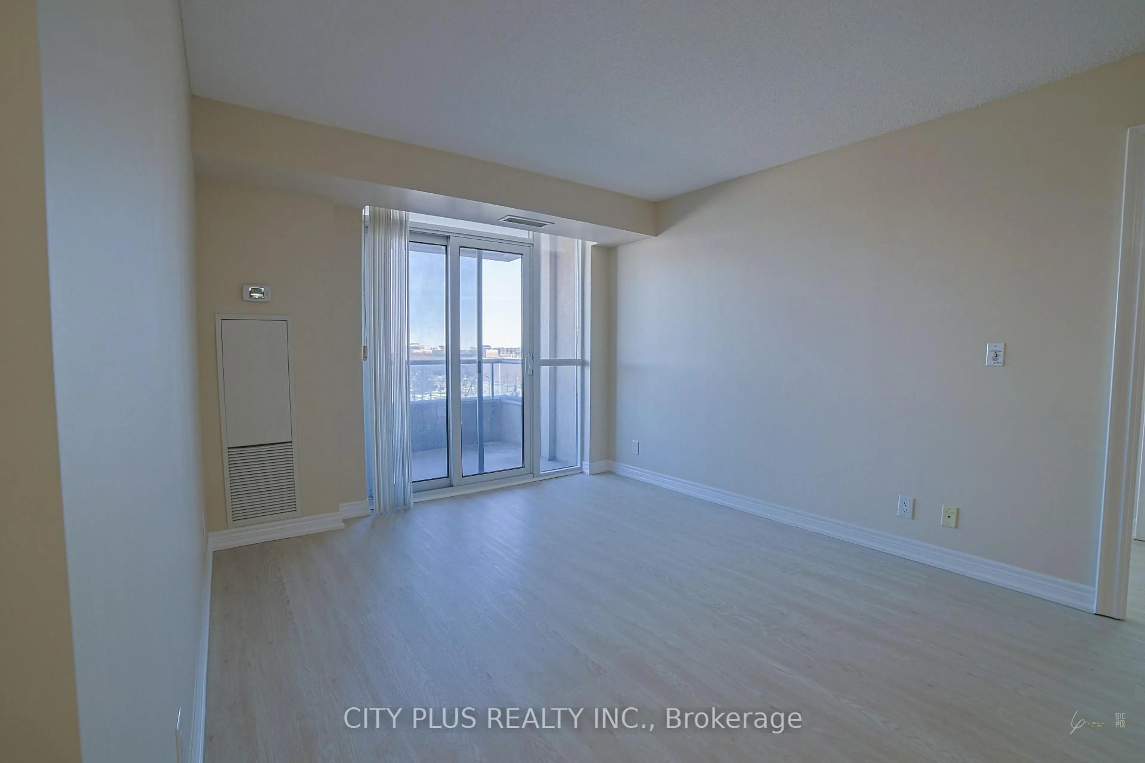 A pic of a room for 33 Cox Blvd #618, Markham Ontario L3R 8A6