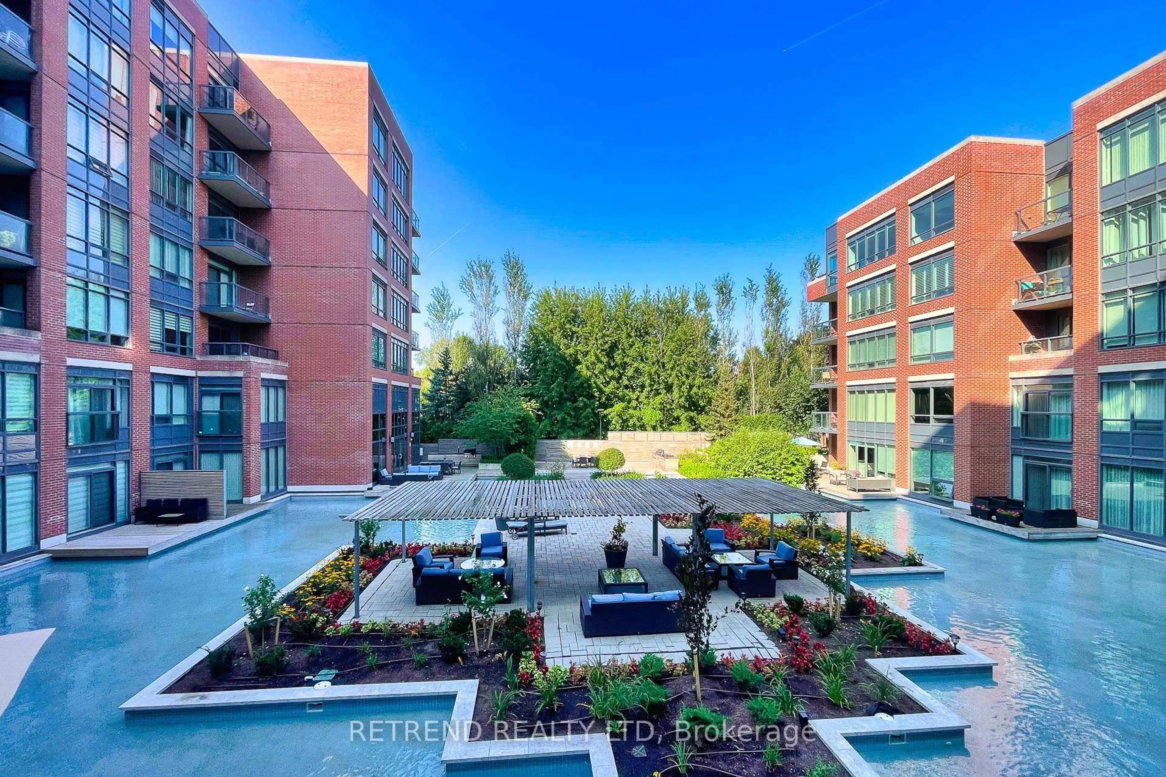 A pic from outside/outdoor area/front of a property/back of a property/a pic from drone, unknown for 7608 Yonge St #541, Vaughan Ontario L4J 0J5