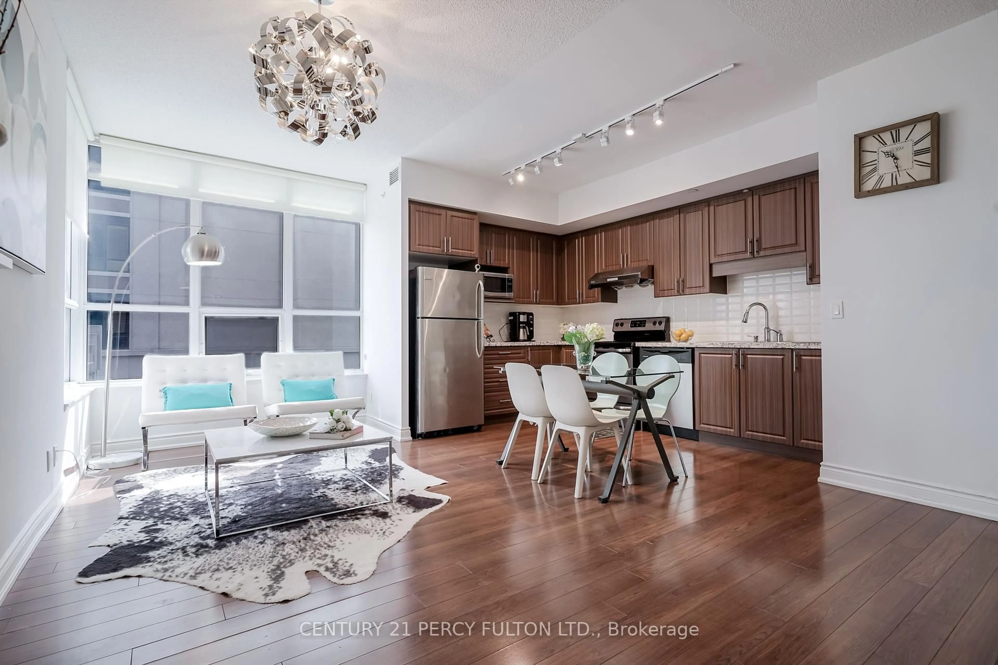 Open concept kitchen, wood/laminate floor for 89 South Town Centre Blvd #315, Markham Ontario L6G 0E8
