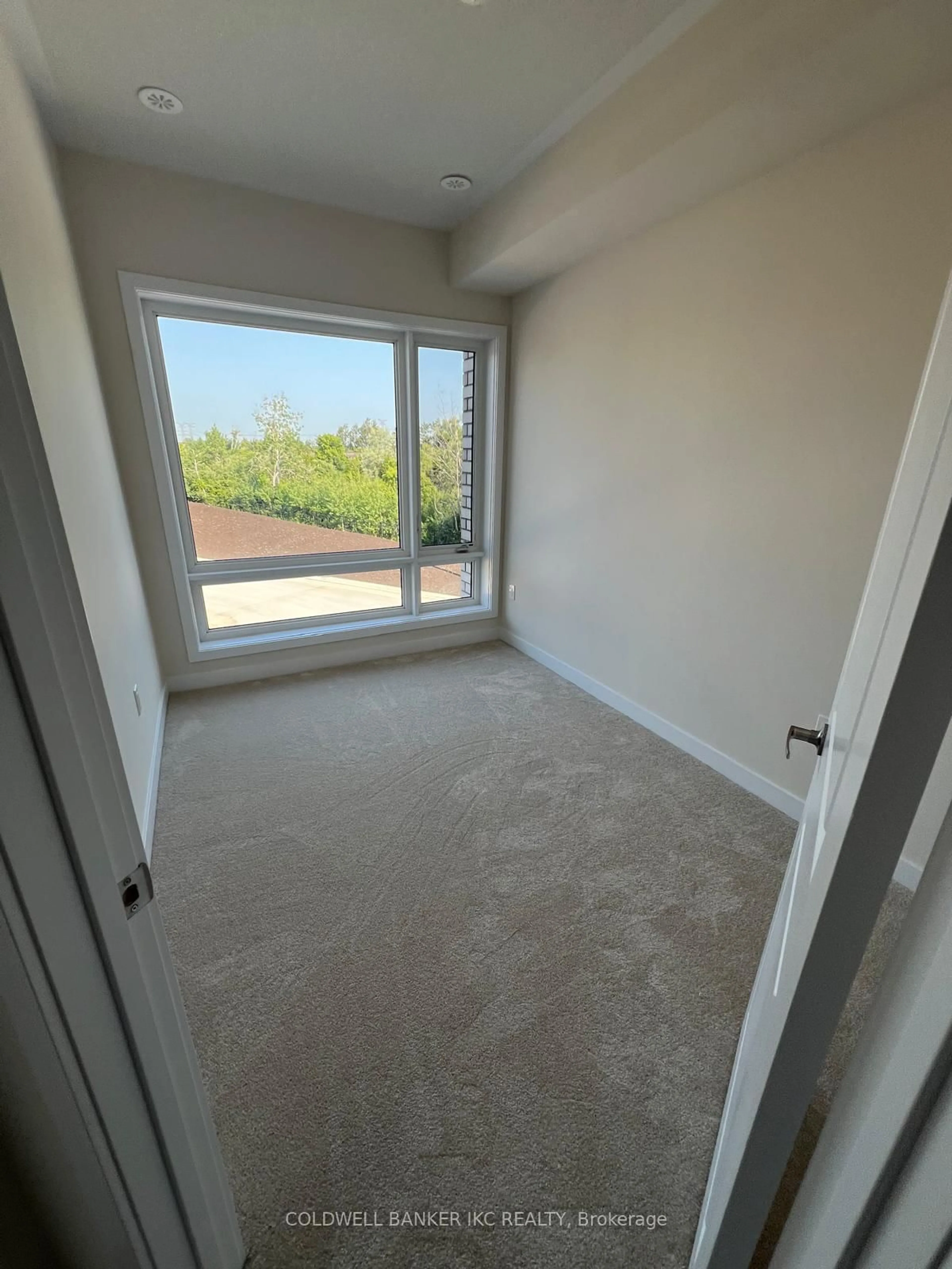 A pic of a room for 59 Chiffon St, Vaughan Ontario L4L 1V8