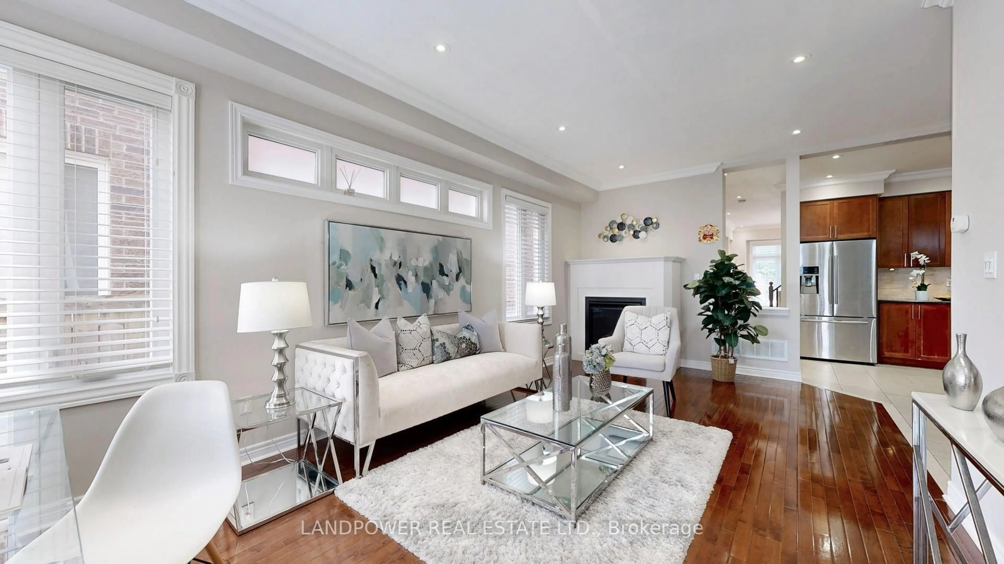 Living room with furniture, unknown for 19 Snowcreek St, Markham Ontario L6B 0K4
