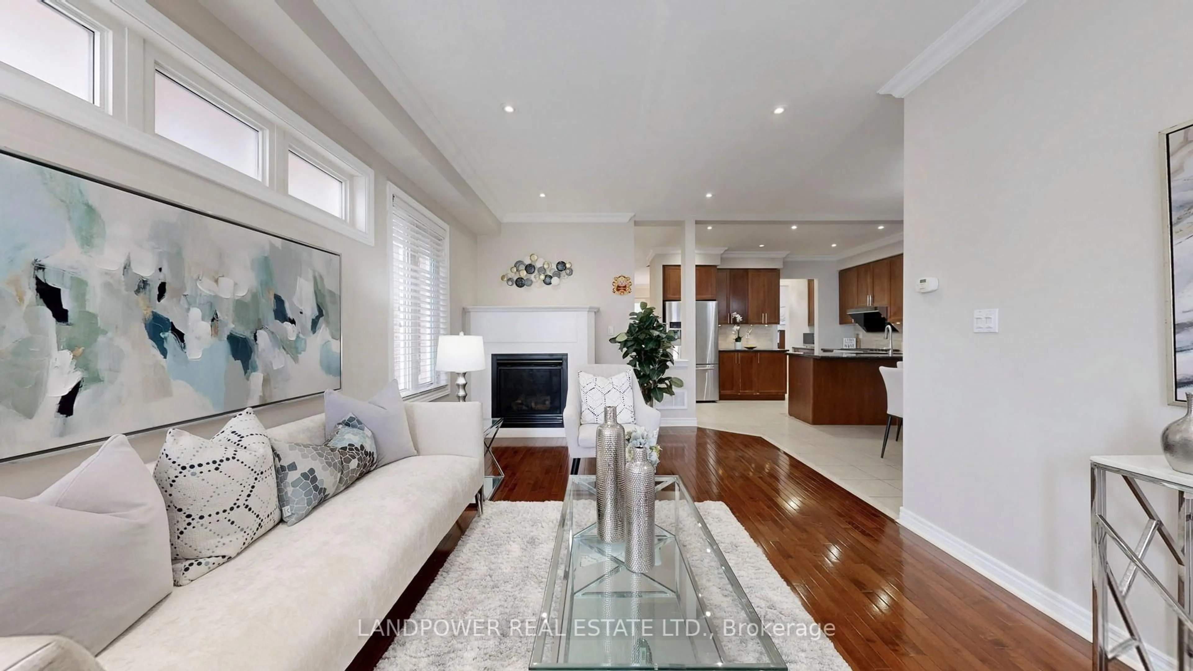 Living room with furniture, unknown for 19 Snowcreek St, Markham Ontario L6B 0K4