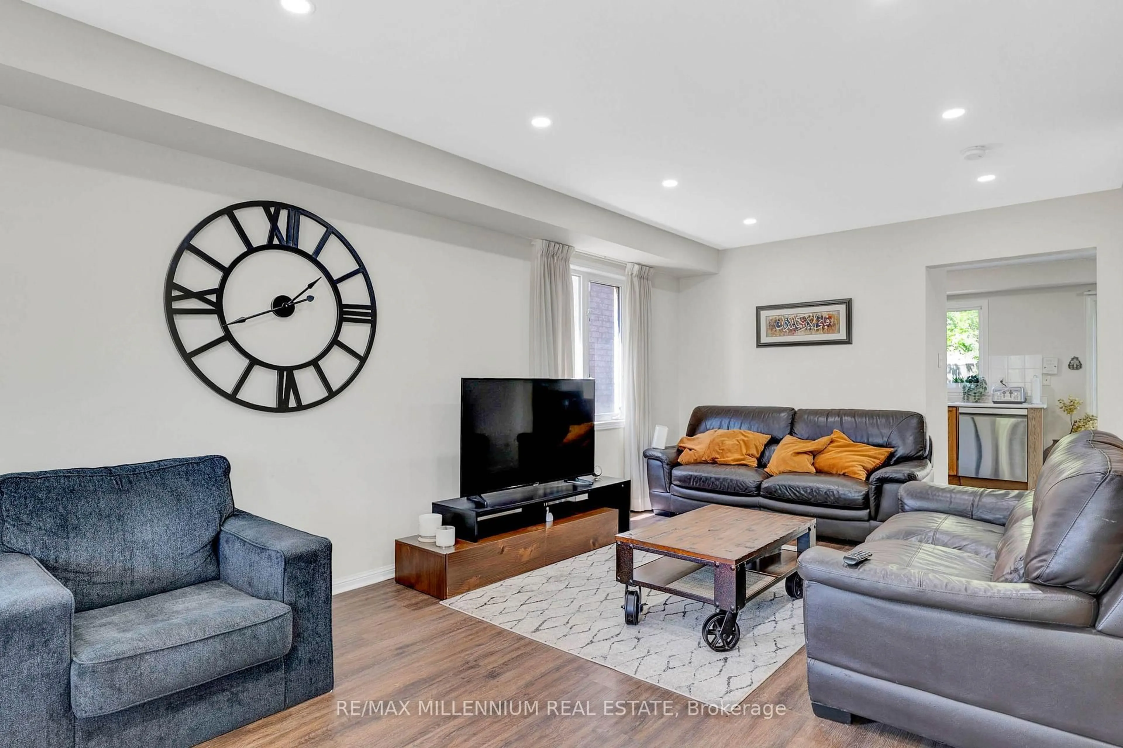 Living room with furniture, unknown for 10 Mainland Cres, Vaughan Ontario L6A 3G3