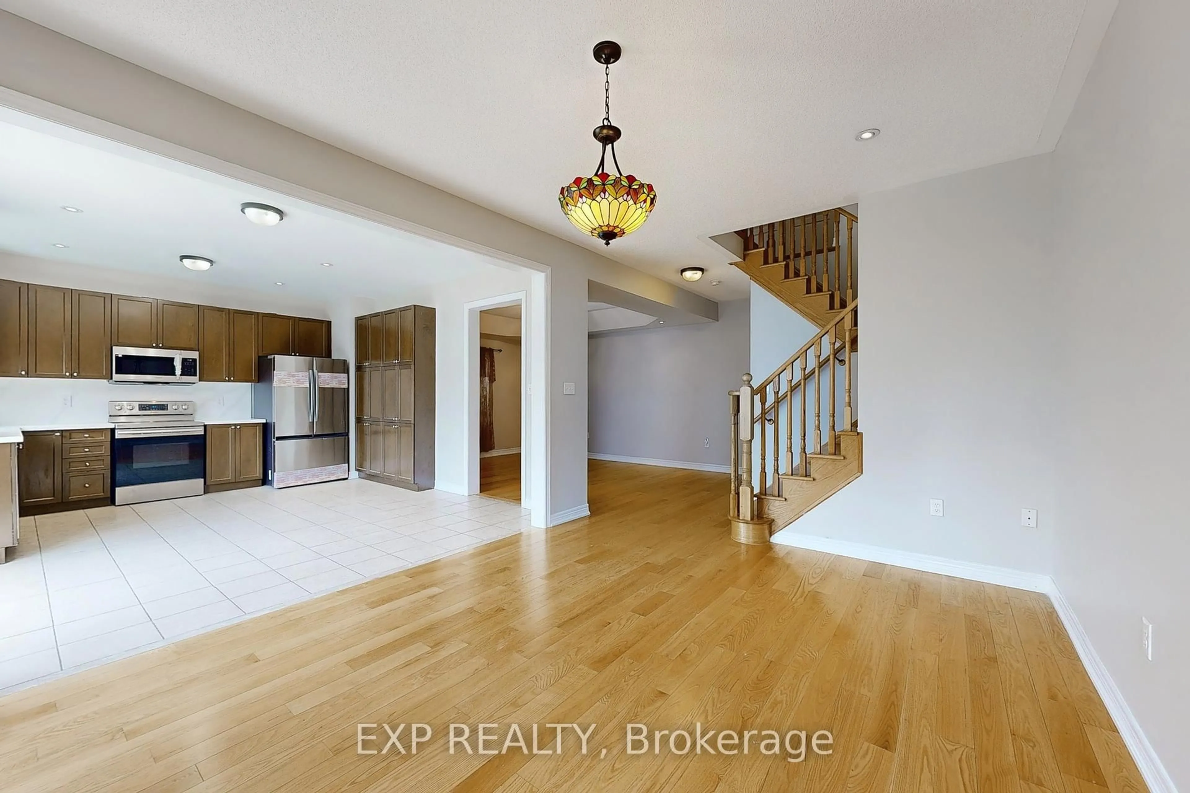 Unknown for 11 Bud Leggett Cres, Georgina Ontario L4P 0B7