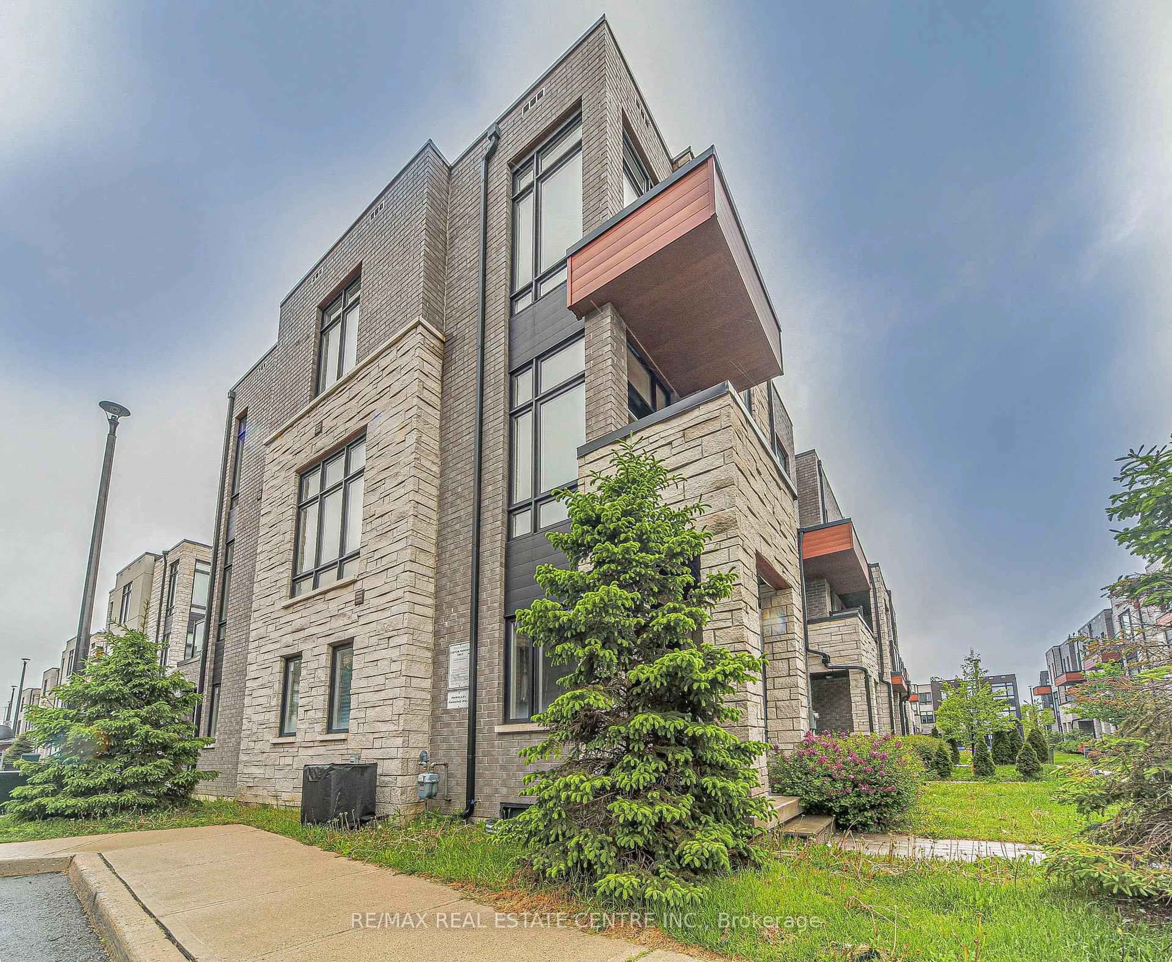 Home with brick exterior material, building for 41 Gerussi St, Vaughan Ontario L4H 4R7