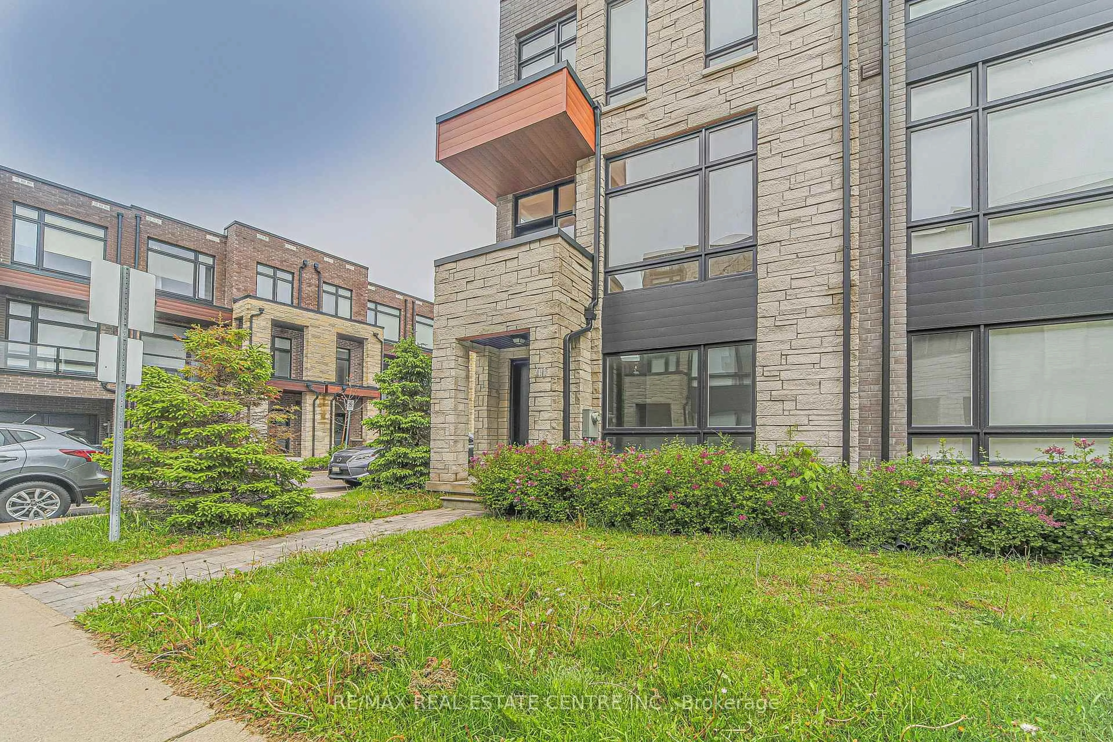Home with brick exterior material, street for 41 Gerussi St, Vaughan Ontario L4H 4R7
