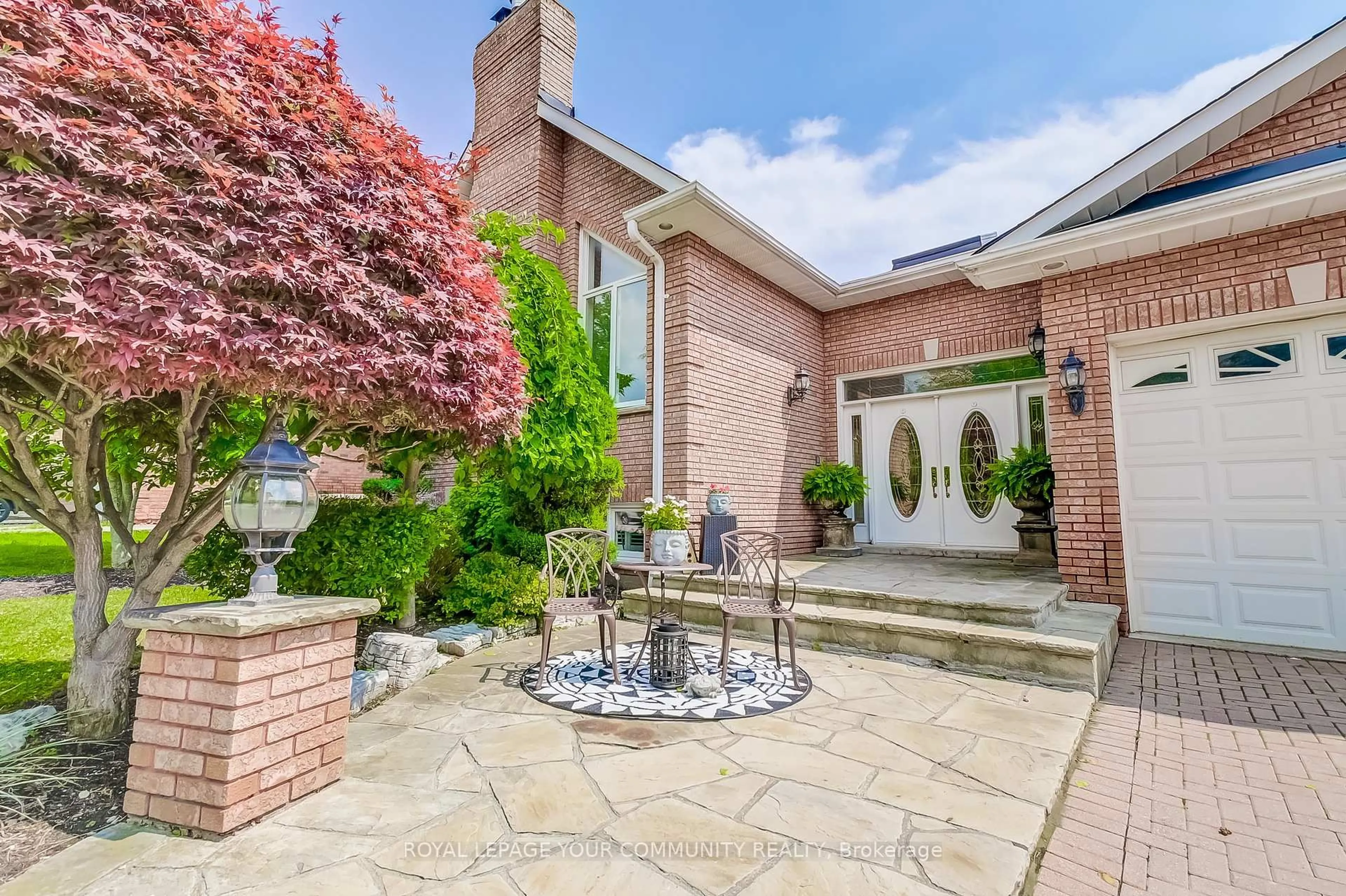 Unknown for 123 Briggs Ave, Richmond Hill Ontario L4B 1X6