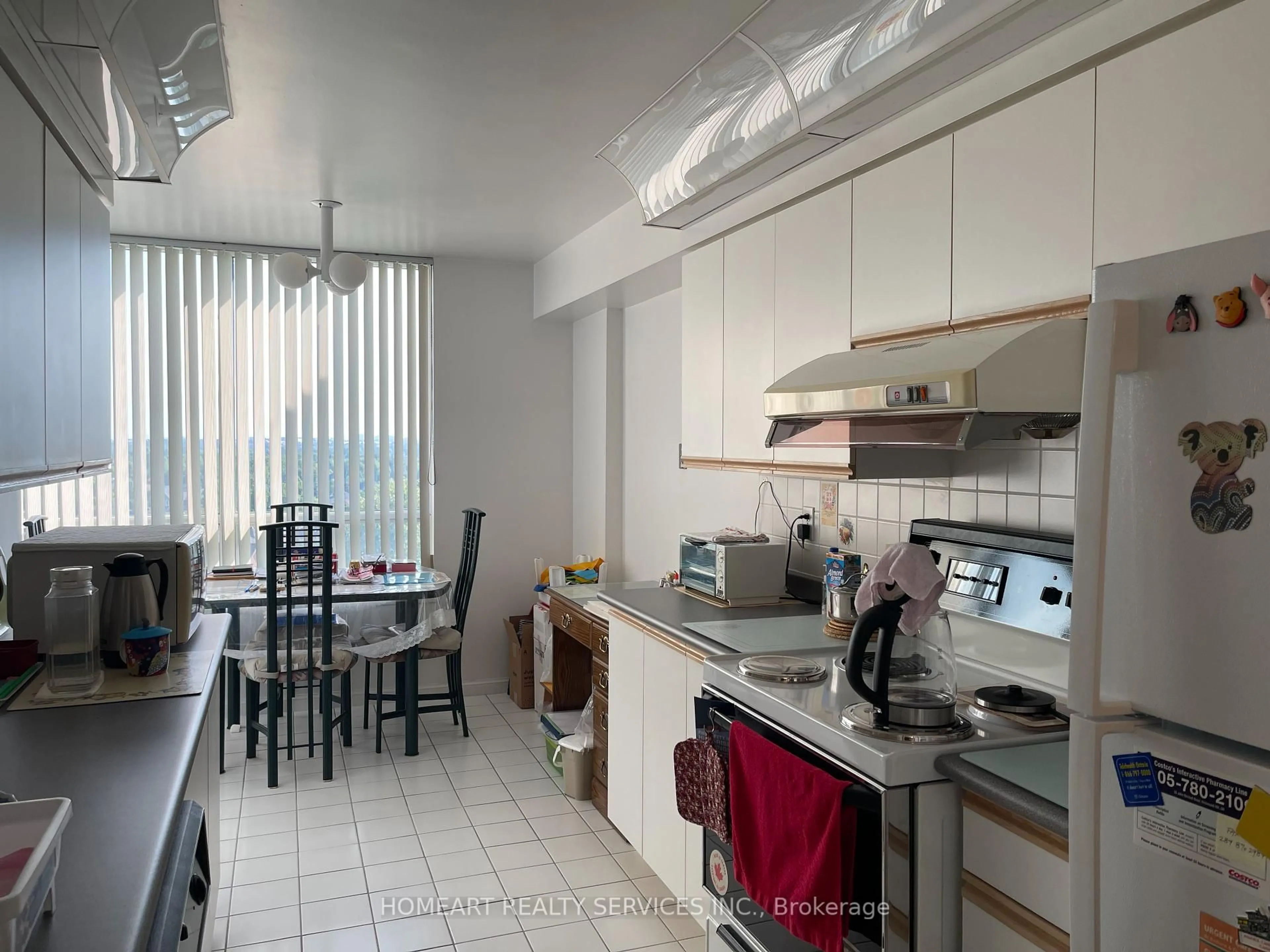 Unknown for 110 Promenade Circ #805, Vaughan Ontario L4J 7W8