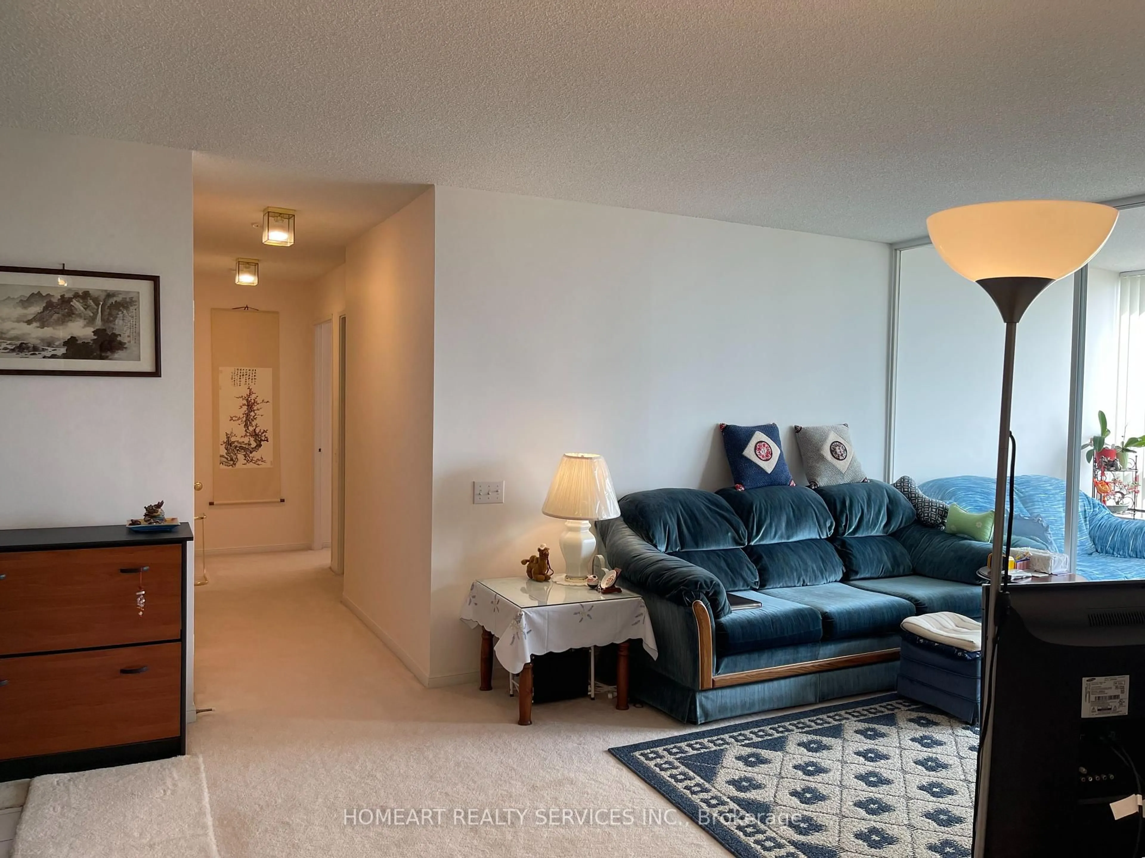 Living room with furniture, unknown for 110 Promenade Circ #805, Vaughan Ontario L4J 7W8