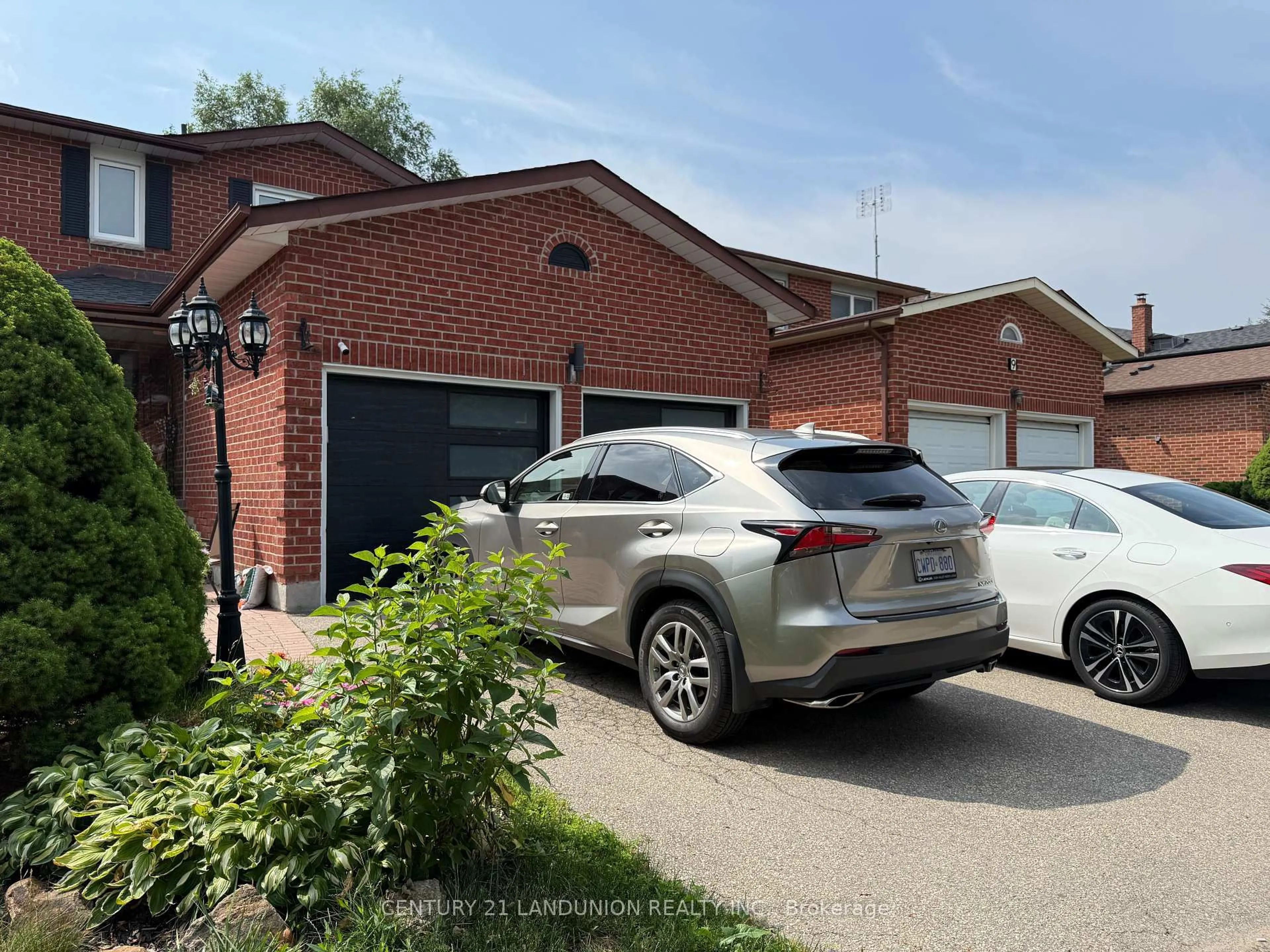 Unknown for 11 Belvedere Cres, Richmond Hill Ontario L4C 8W3