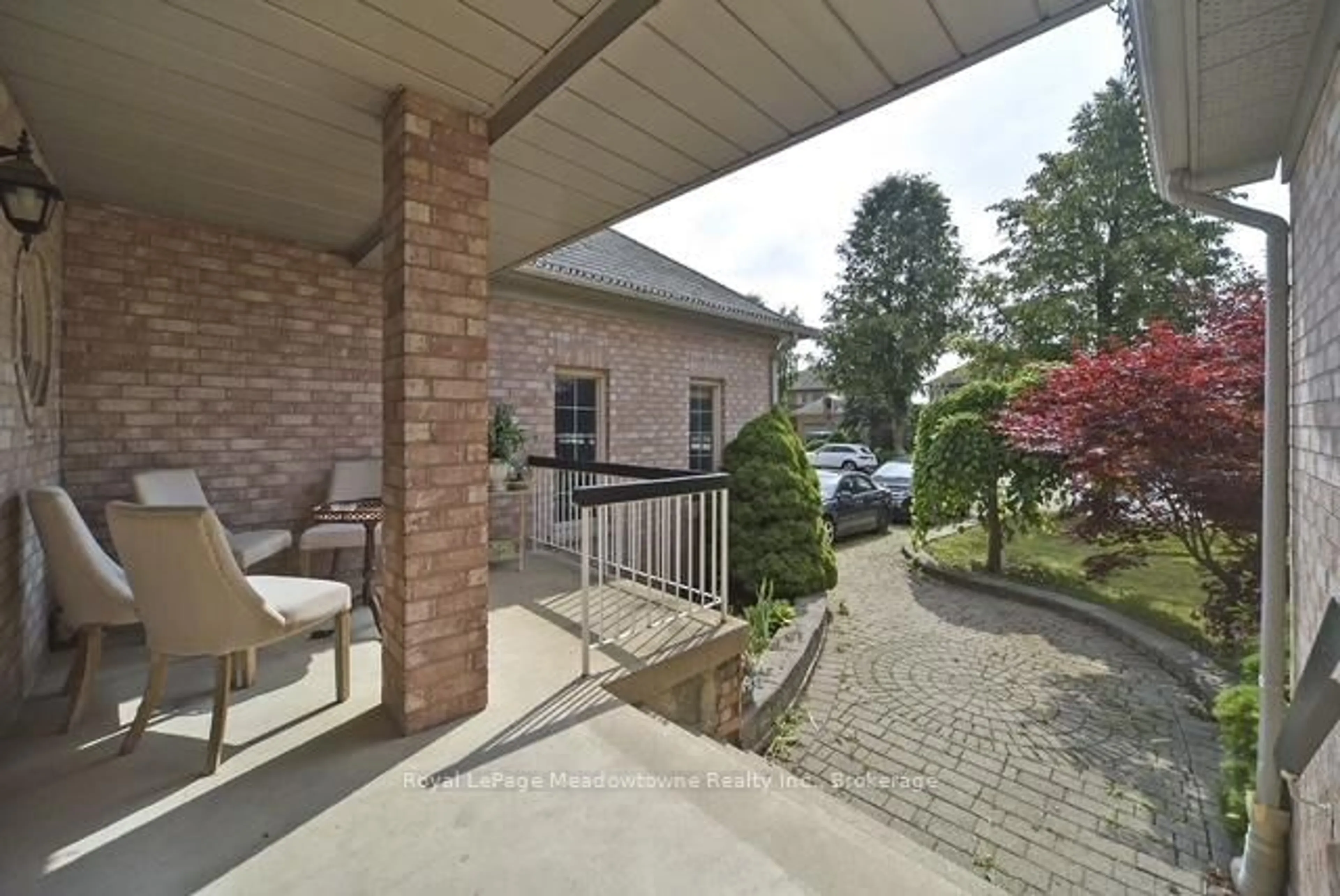 Patio, street for 30 Millrun Cres, Vaughan Ontario L4H 1A4
