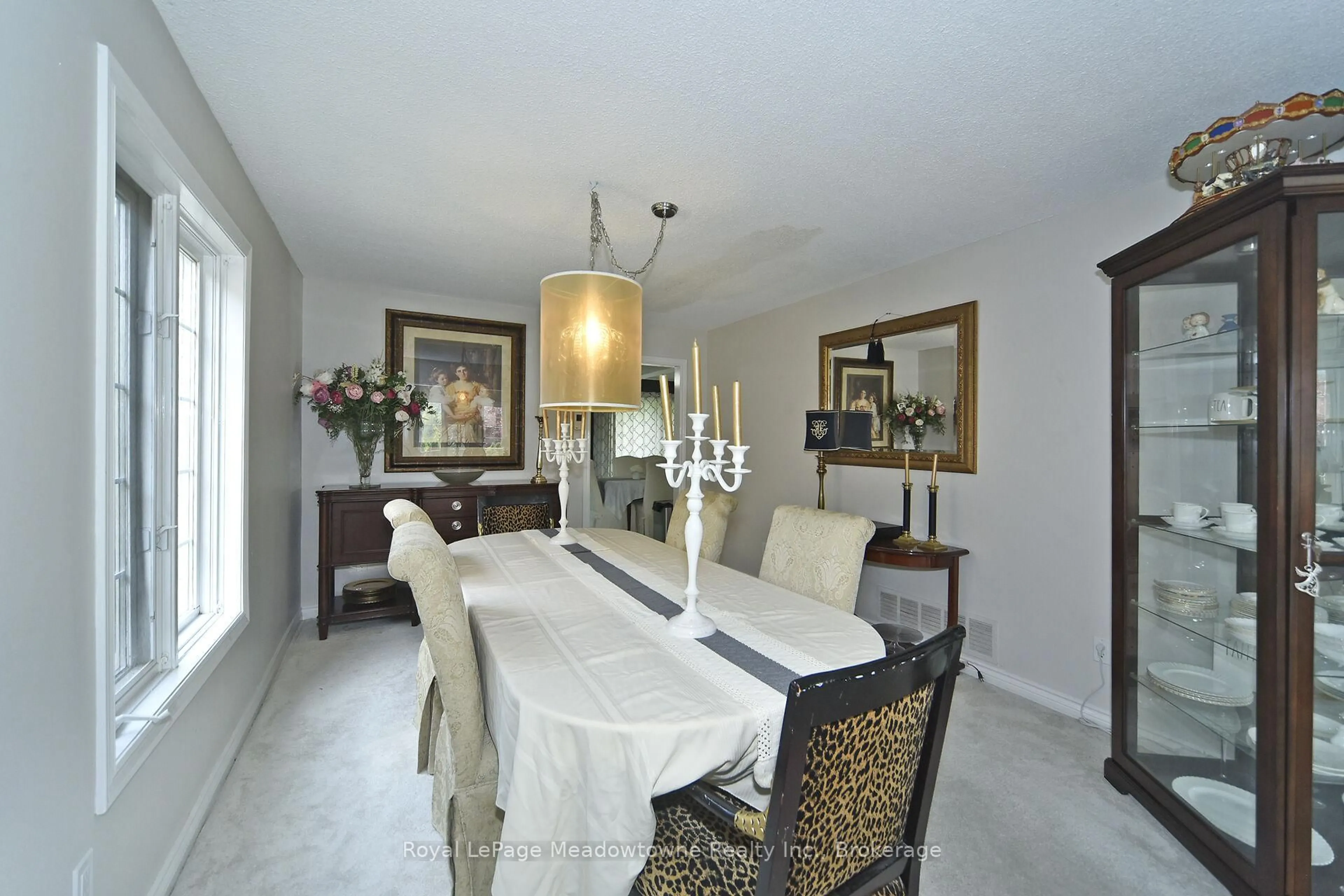 Dining room, unknown for 30 Millrun Cres, Vaughan Ontario L4H 1A4