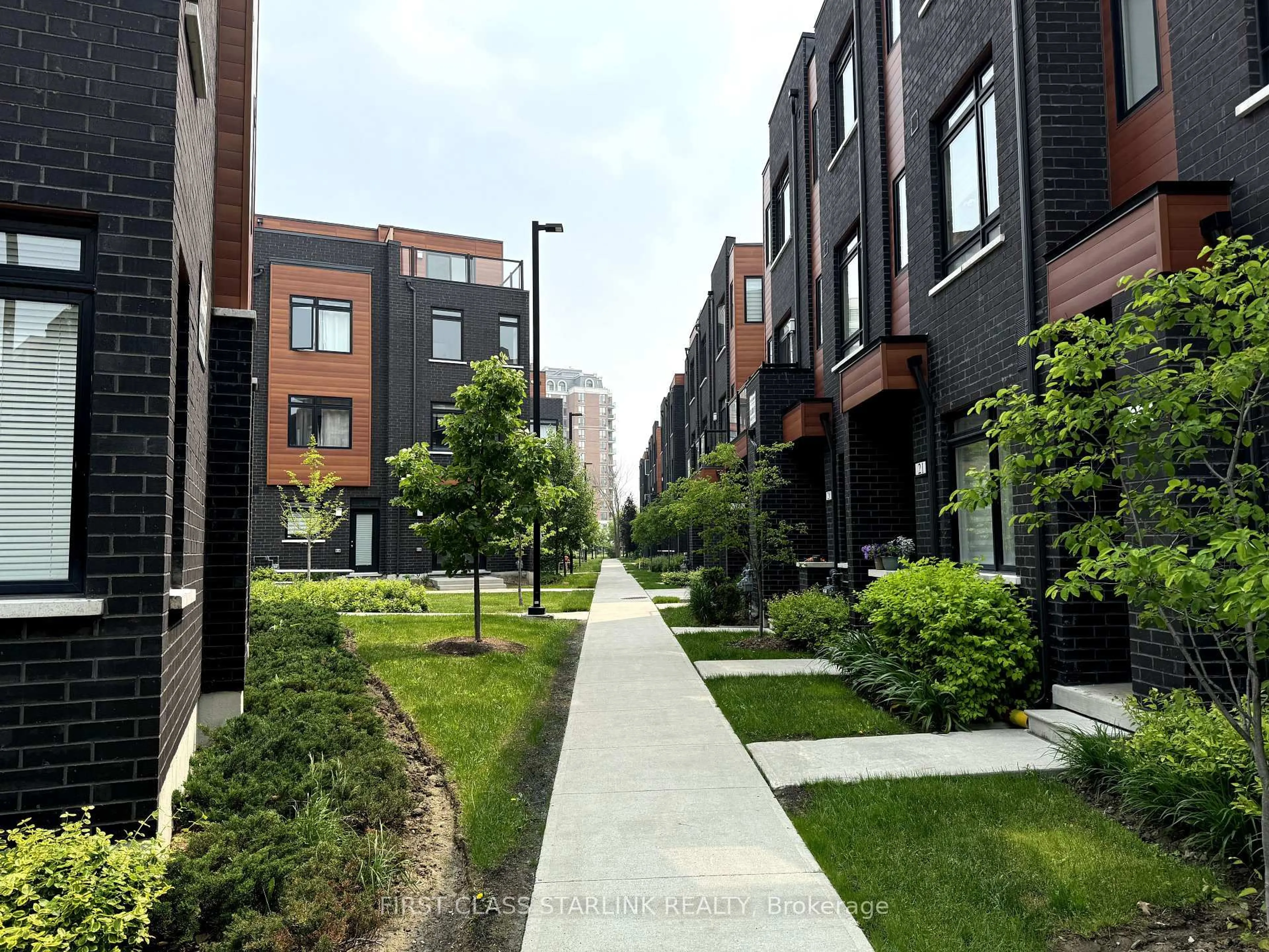 Unknown for 370C Red Maple Rd #69, Richmond Hill Ontario L4C 6P5
