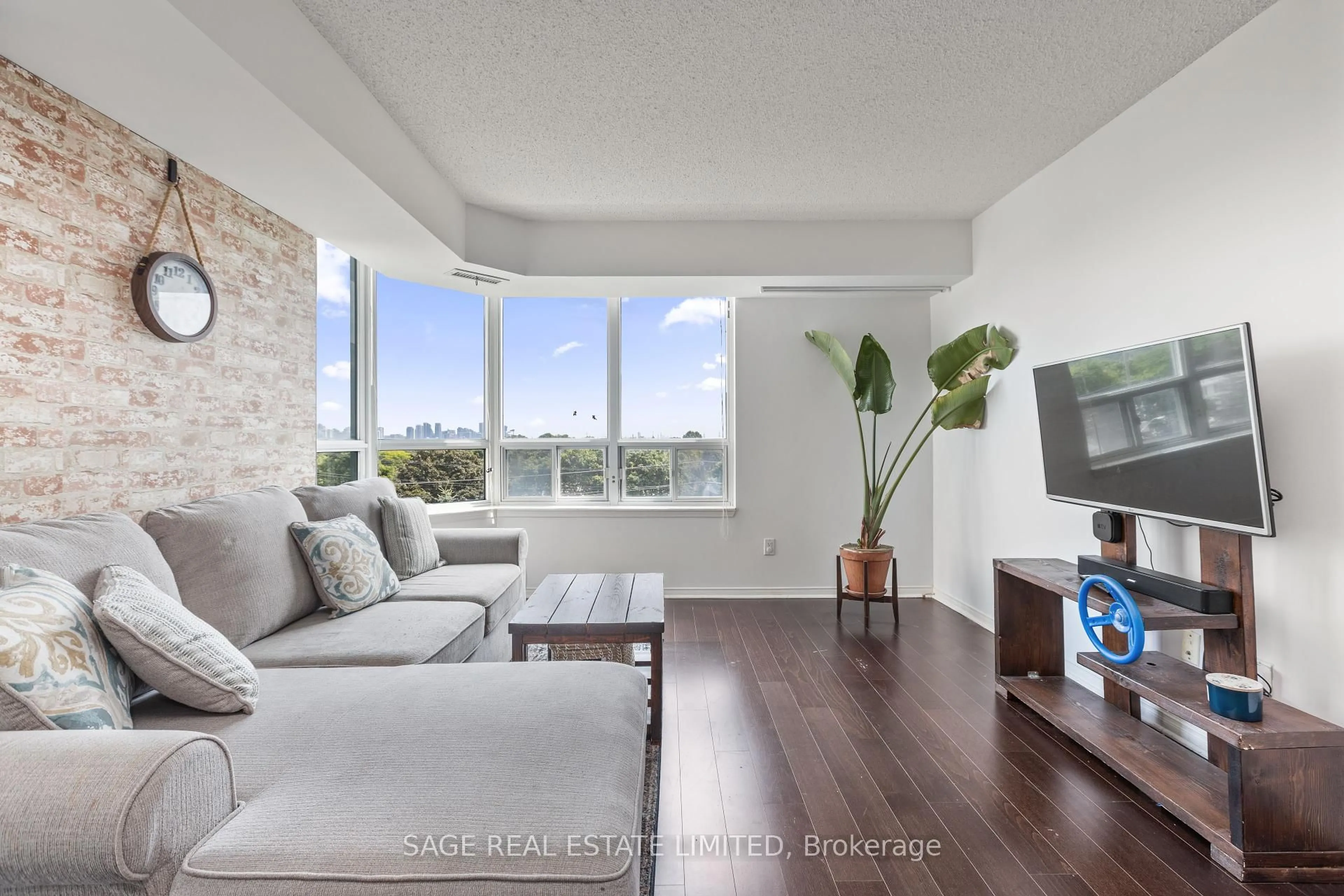 Living room with furniture, unknown for 1 Emerald Lane #604, Vaughan Ontario L4J 8N2
