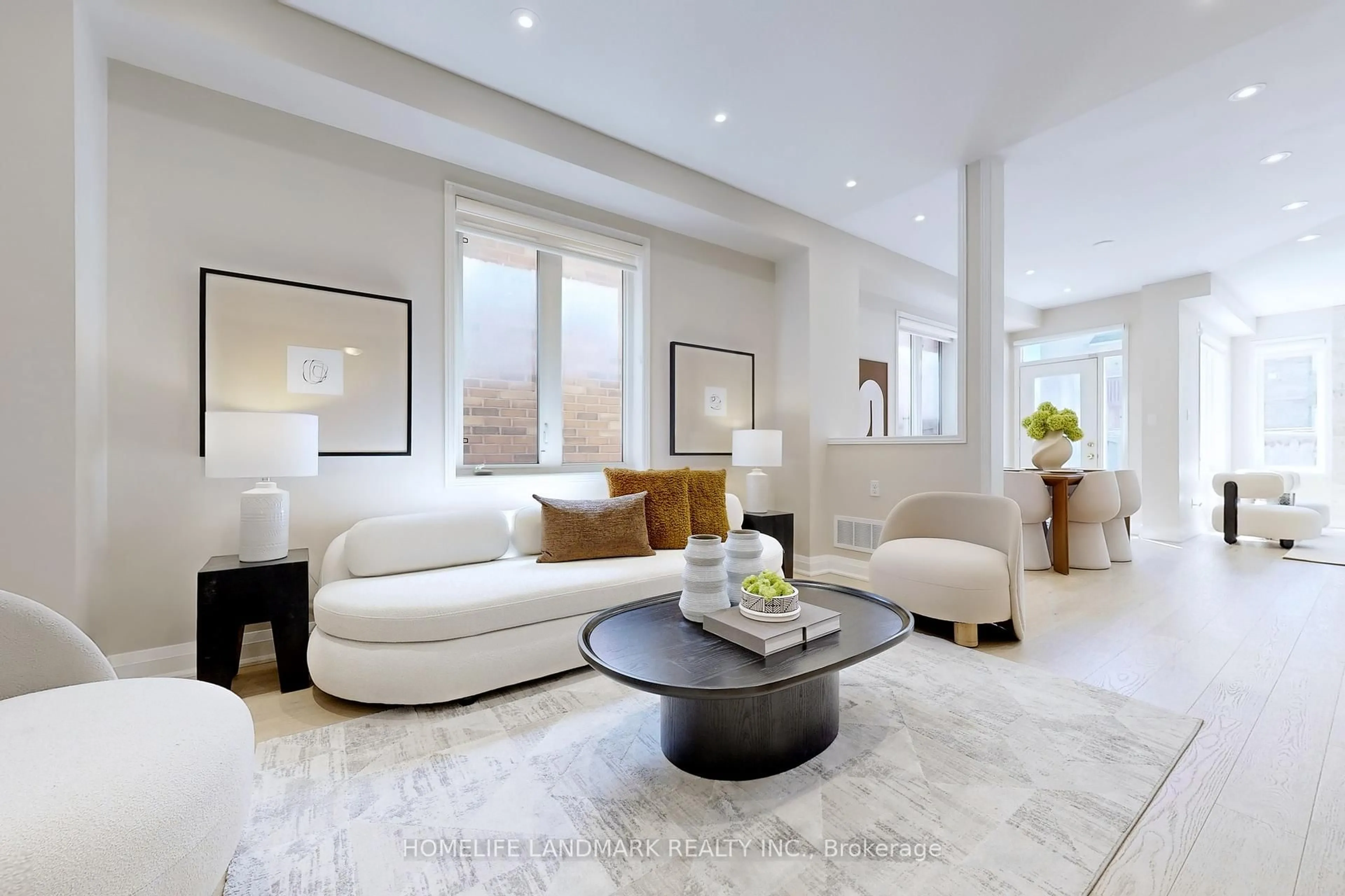 Living room with furniture, unknown for 115 Big Hill Cres, Vaughan Ontario L6A 4K7