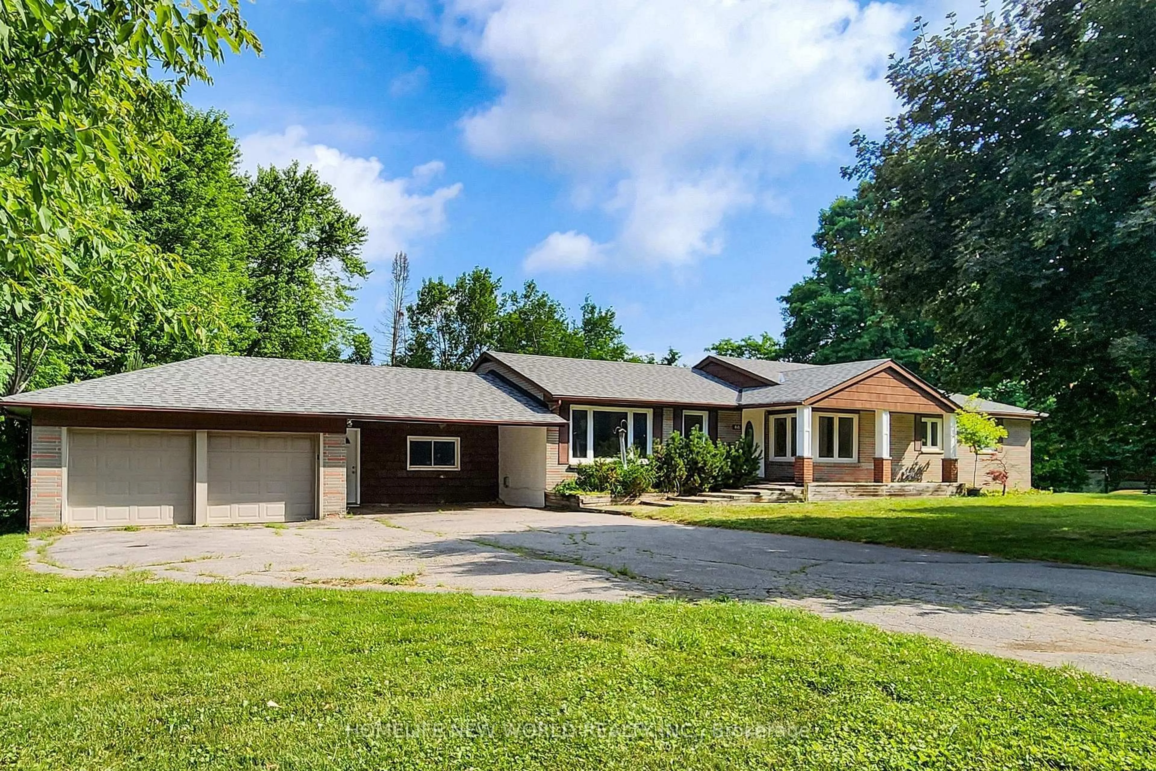 Unknown for 66 Farr Ave, East Gwillimbury Ontario L0G 1V0