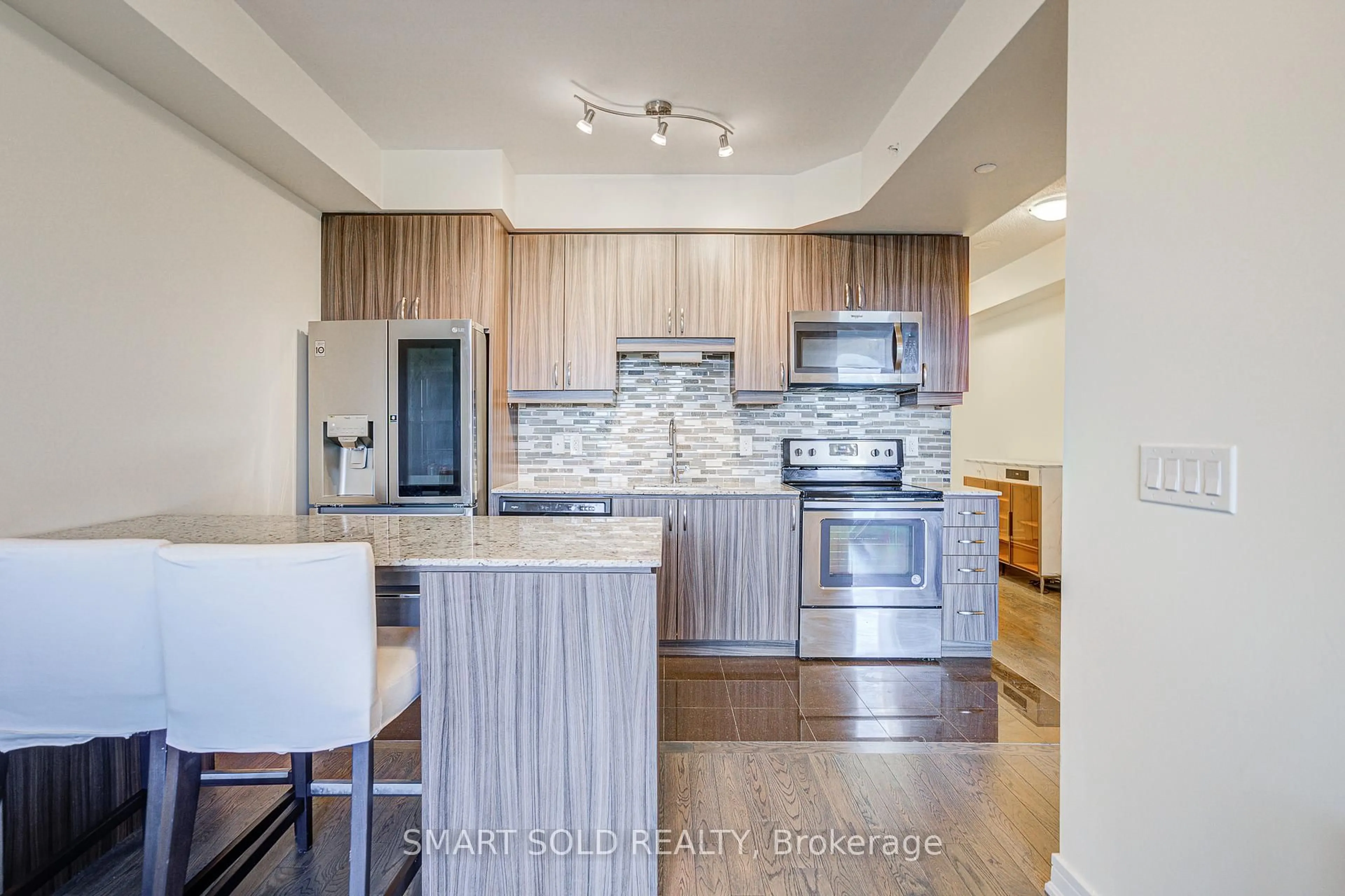 Open concept kitchen, unknown for 9191 Yonge St #716, Richmond Hill Ontario L4C 1E2