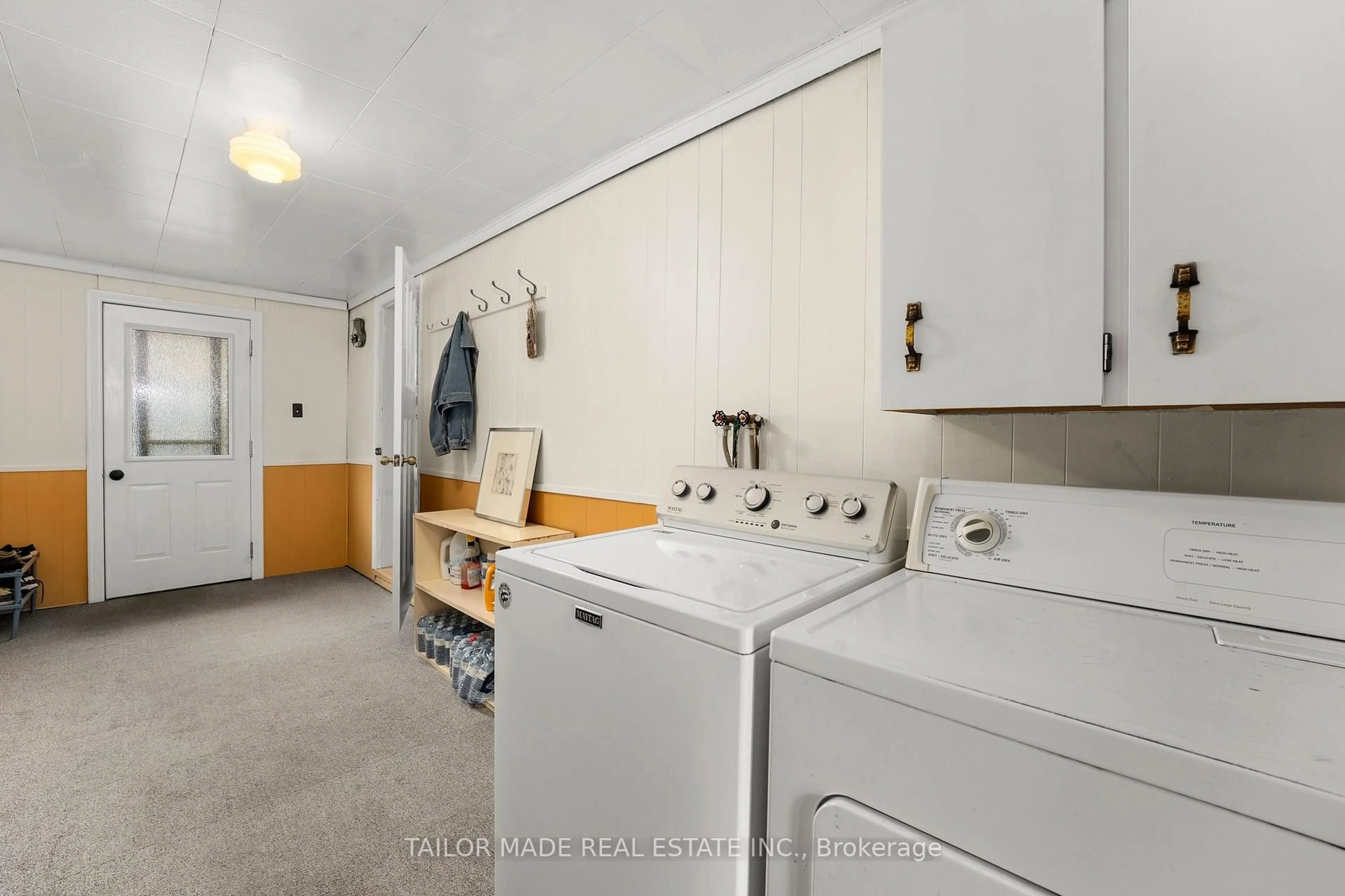 Laundry room for 159 Murphy Rd, Essa Ontario L0M 1B1