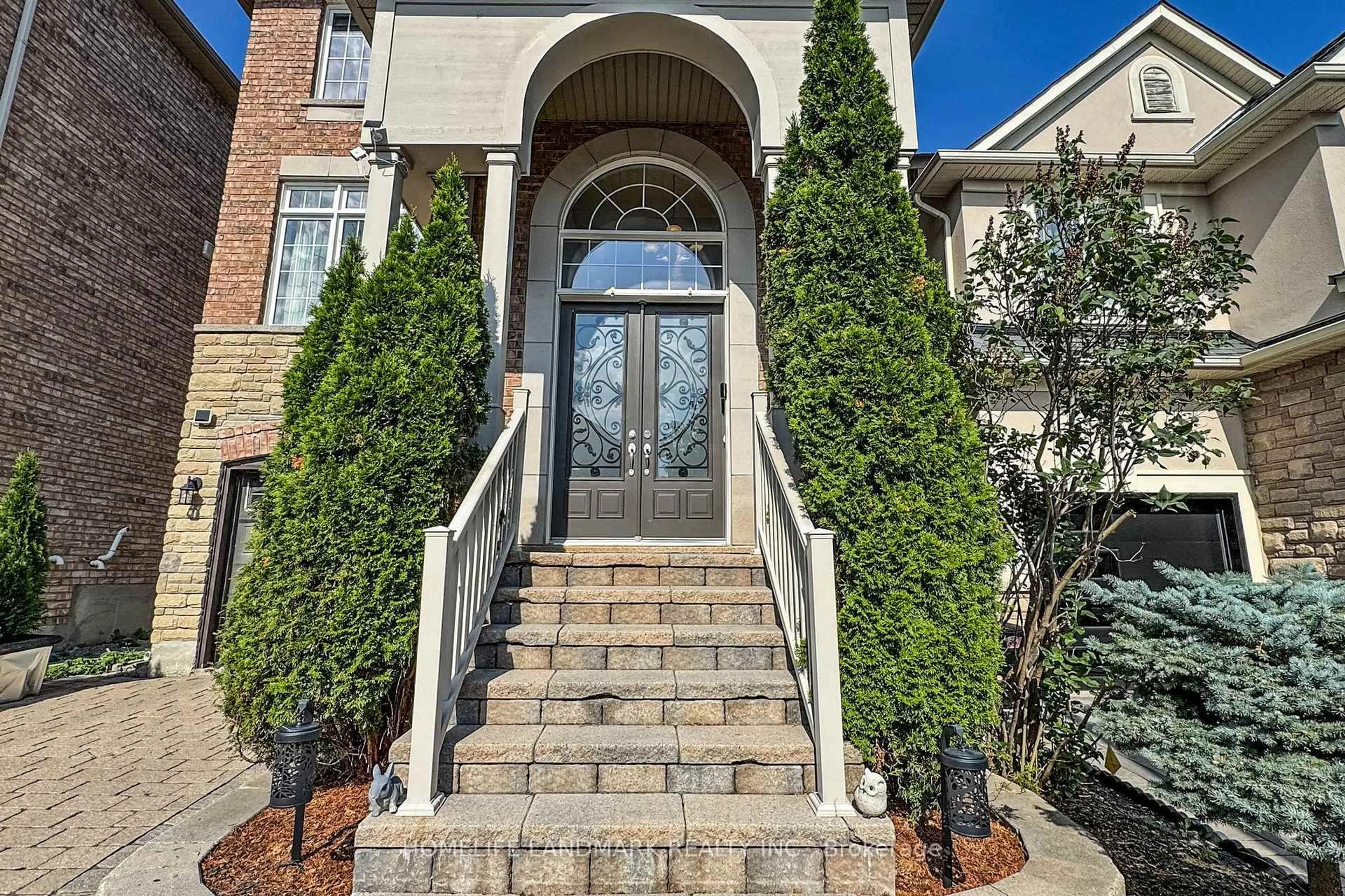 Unknown for 27 Gamla Rd, Vaughan Ontario L6A 0W4
