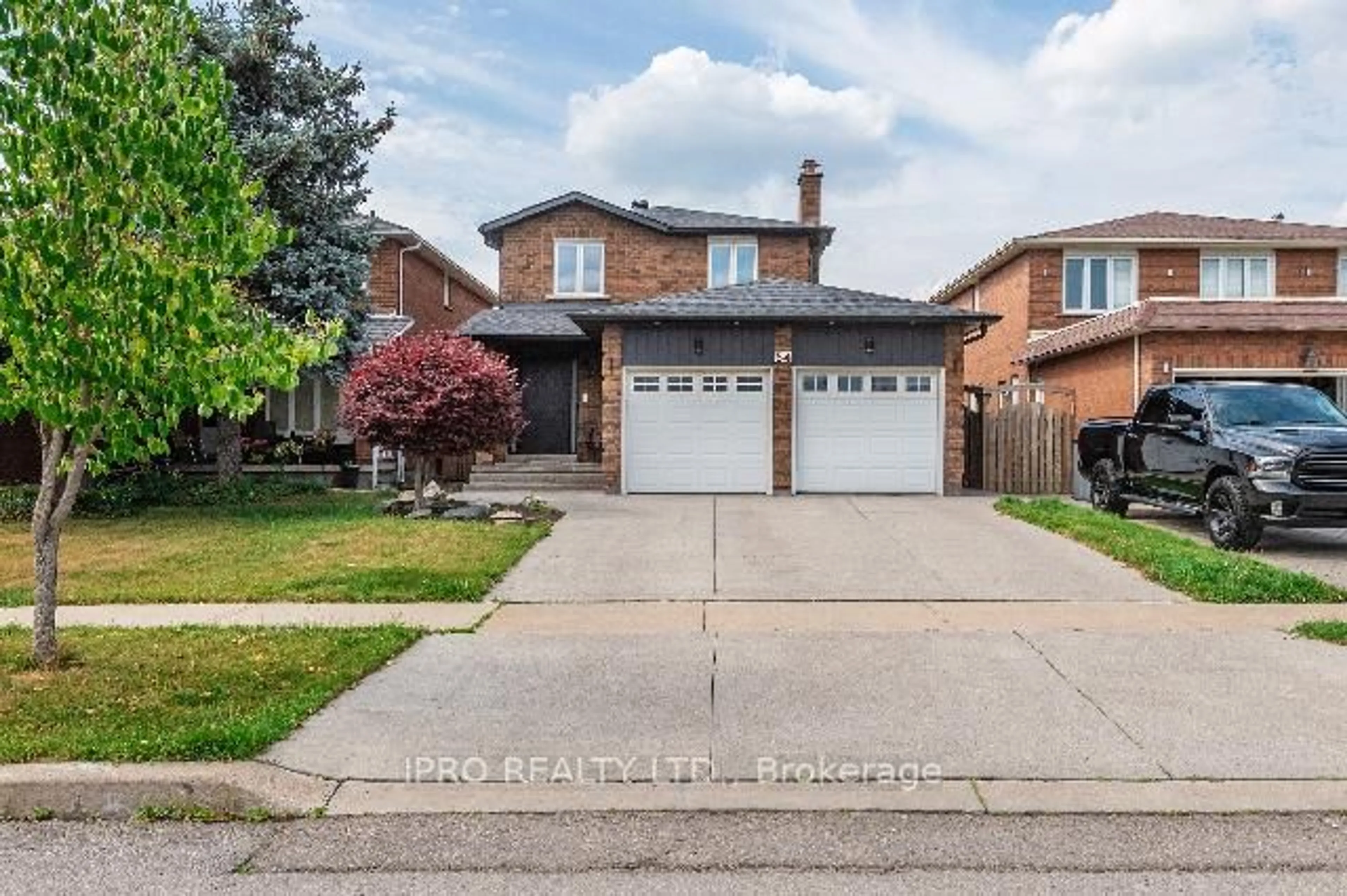 Home with brick exterior material, street for 54 Embassy Dr, Vaughan Ontario L4L 5B1