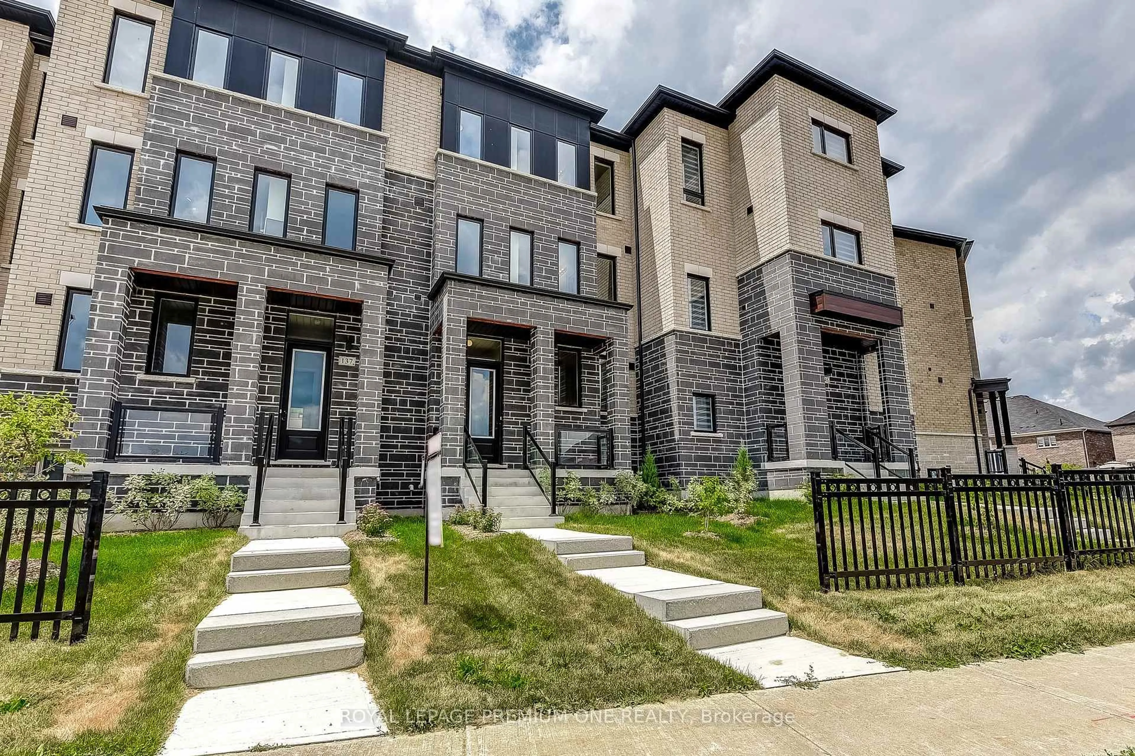 Home with brick exterior material, street for 141 Tennant Circ, Vaughan Ontario L4H 5L4