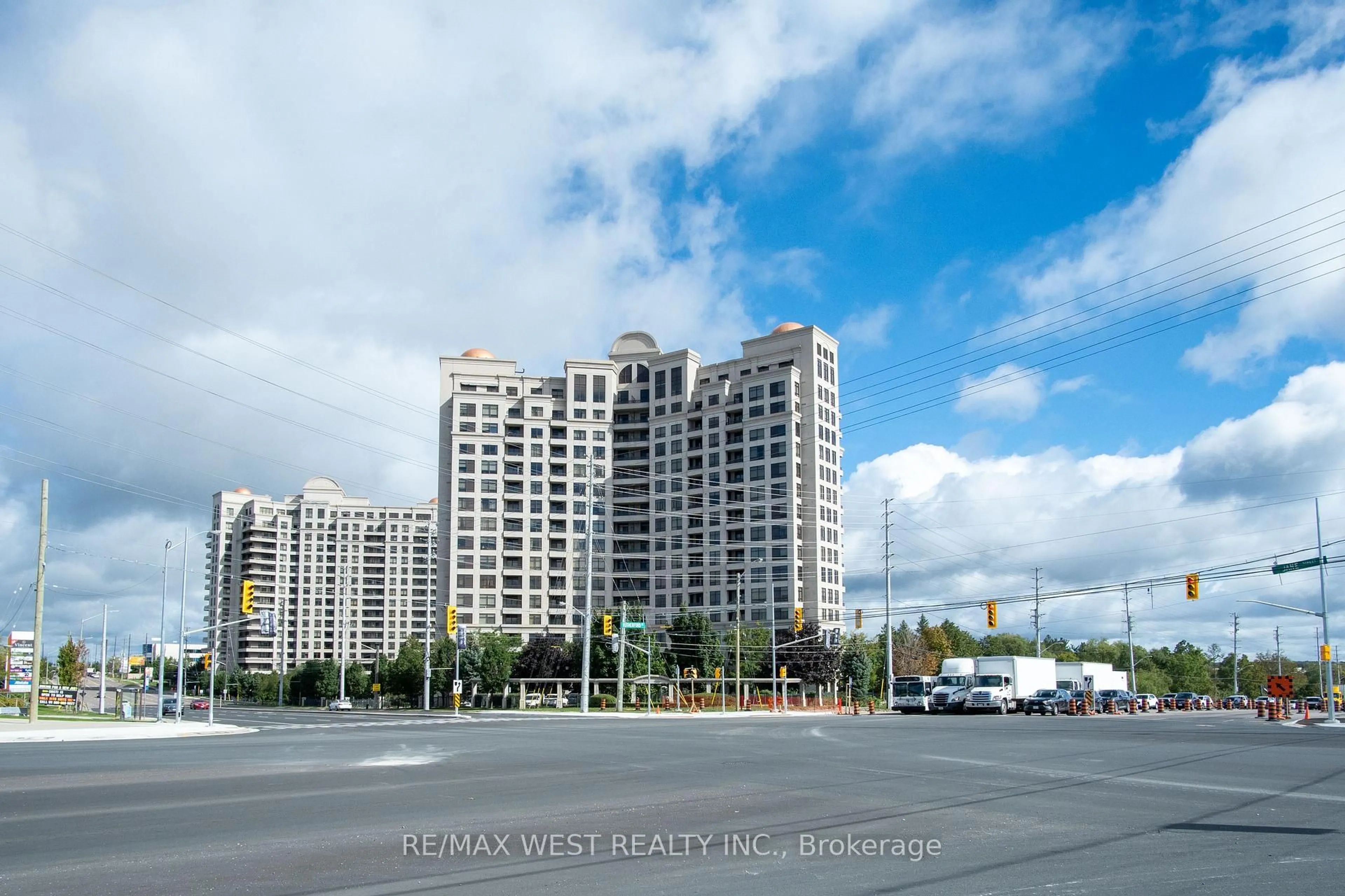 Unknown for 9225 Jane St #916, Vaughan Ontario L6A 0J7