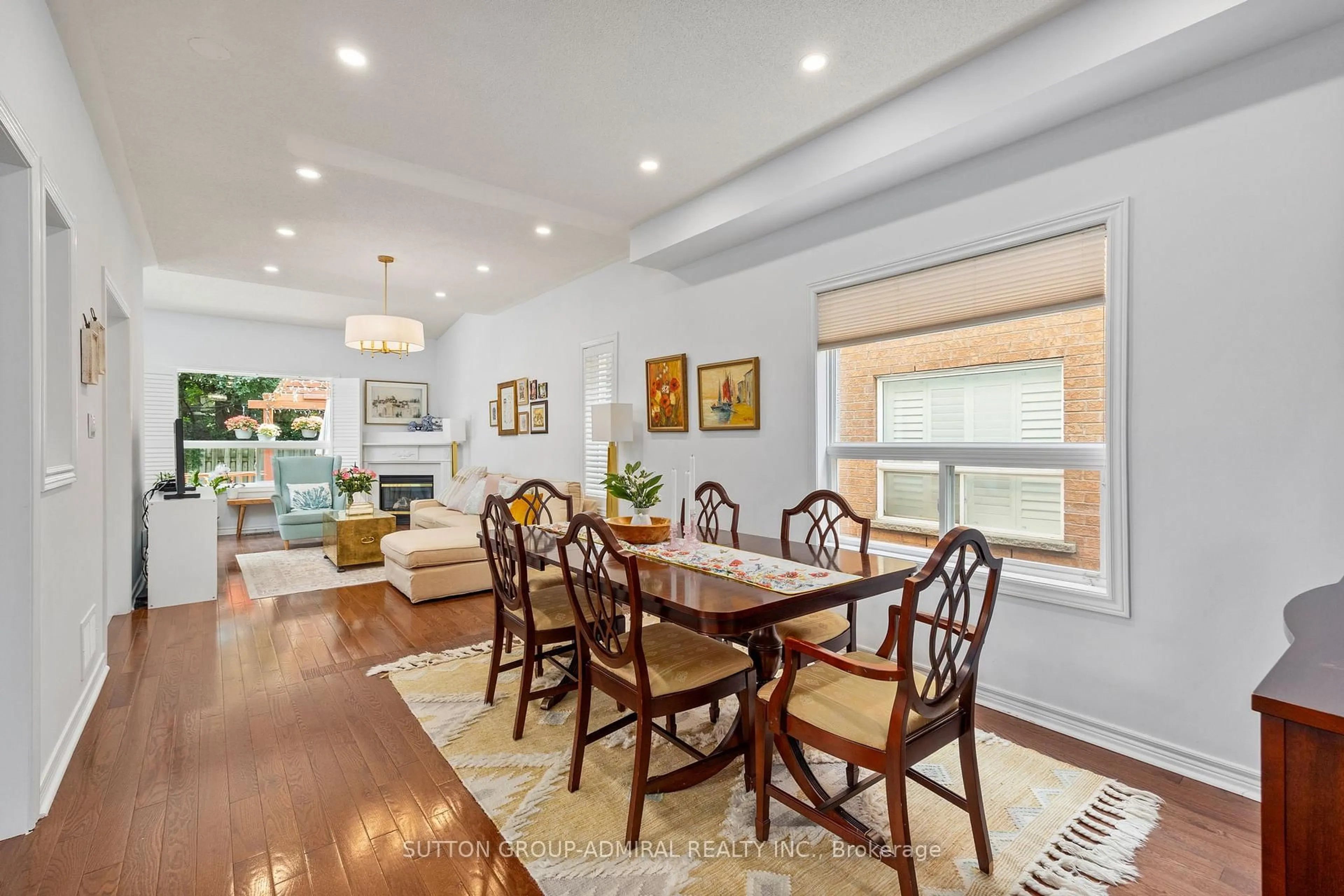 Dining room, unknown for 39 English Oak Dr, Richmond Hill Ontario L4E 3W2
