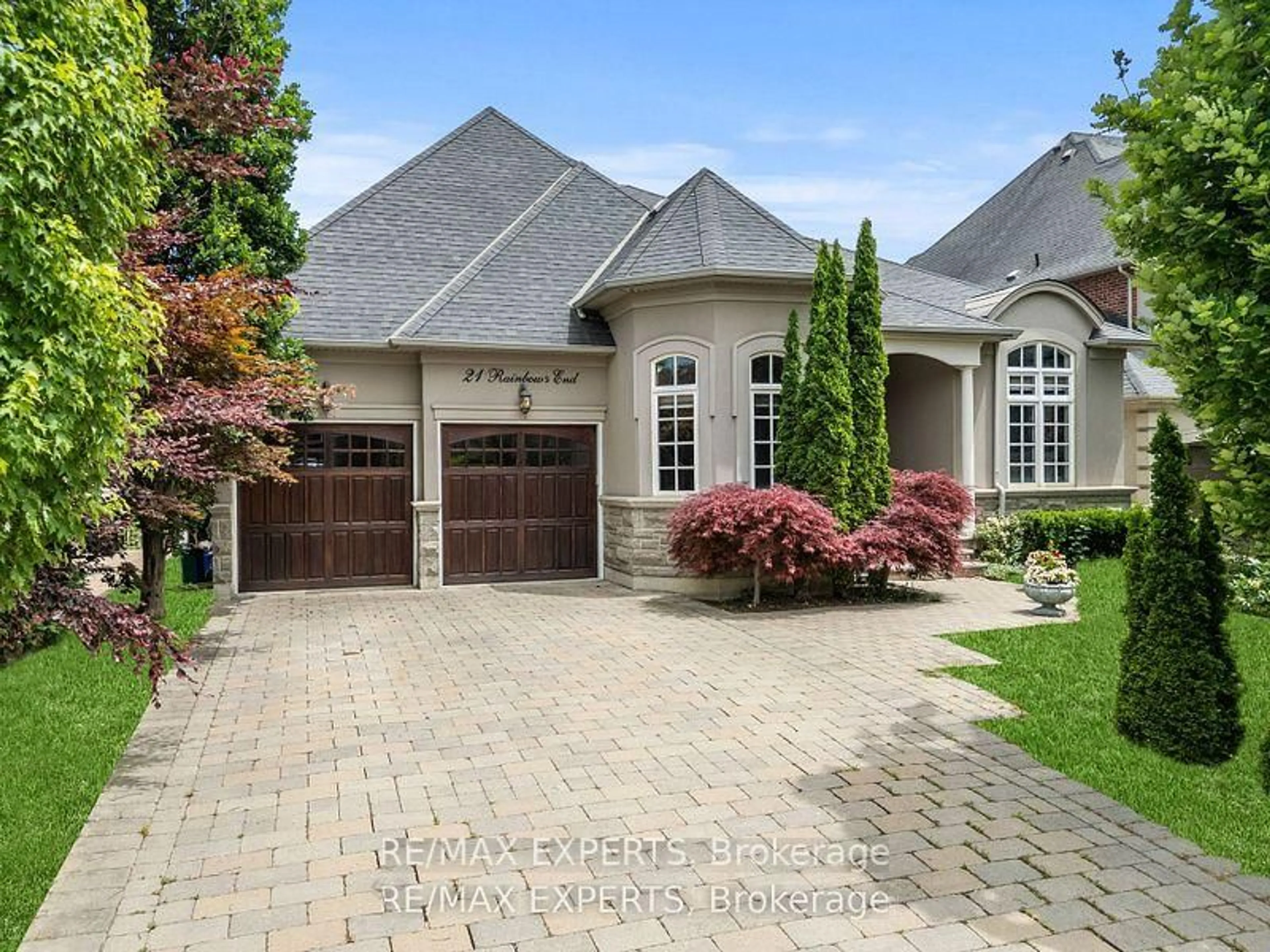 Home with brick exterior material, street for 21 Rainbow's End, Vaughan Ontario L0J 1C0
