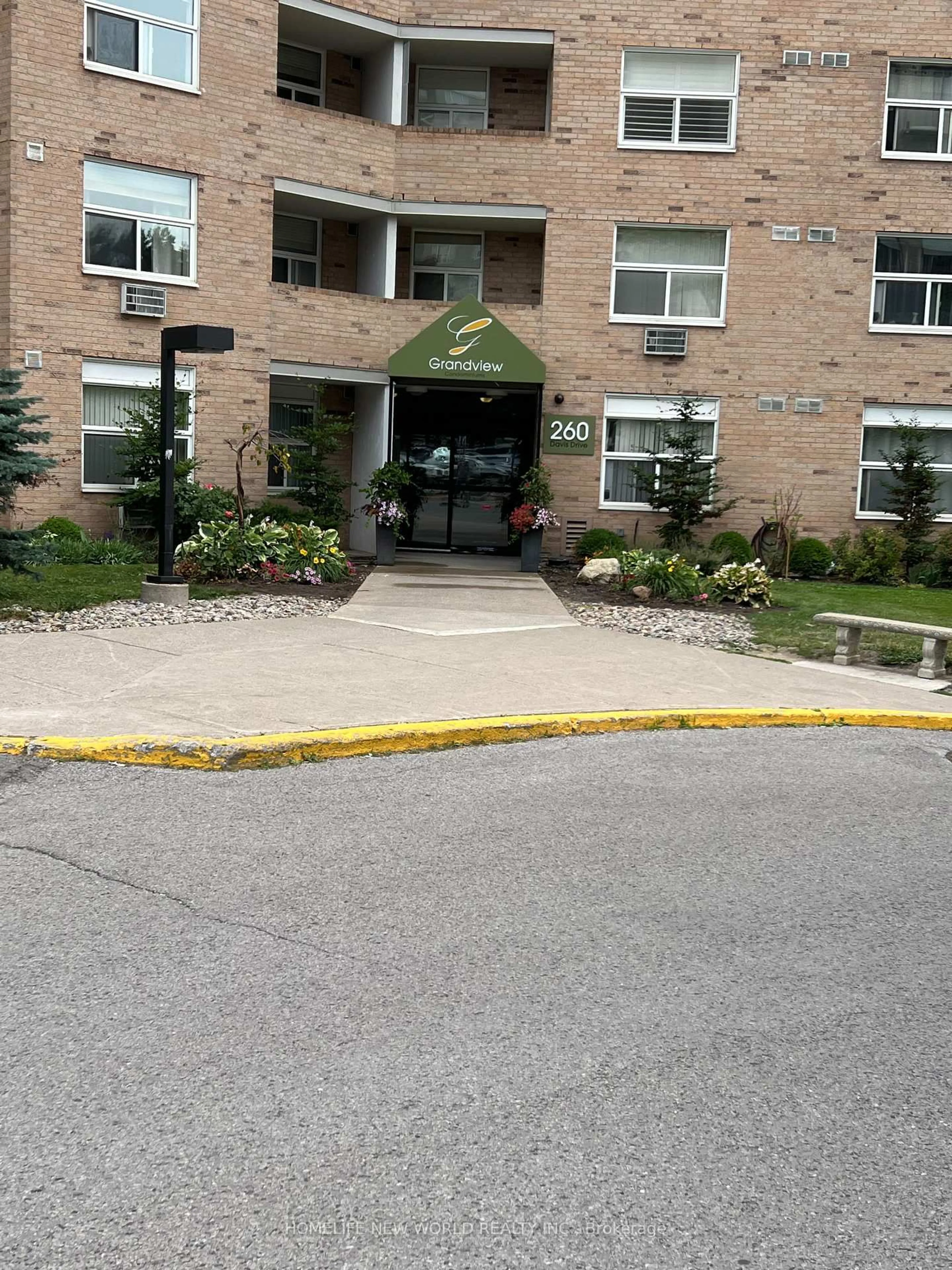 Unknown for 260 Davis Dr #703, Newmarket Ontario L3Y 7C3