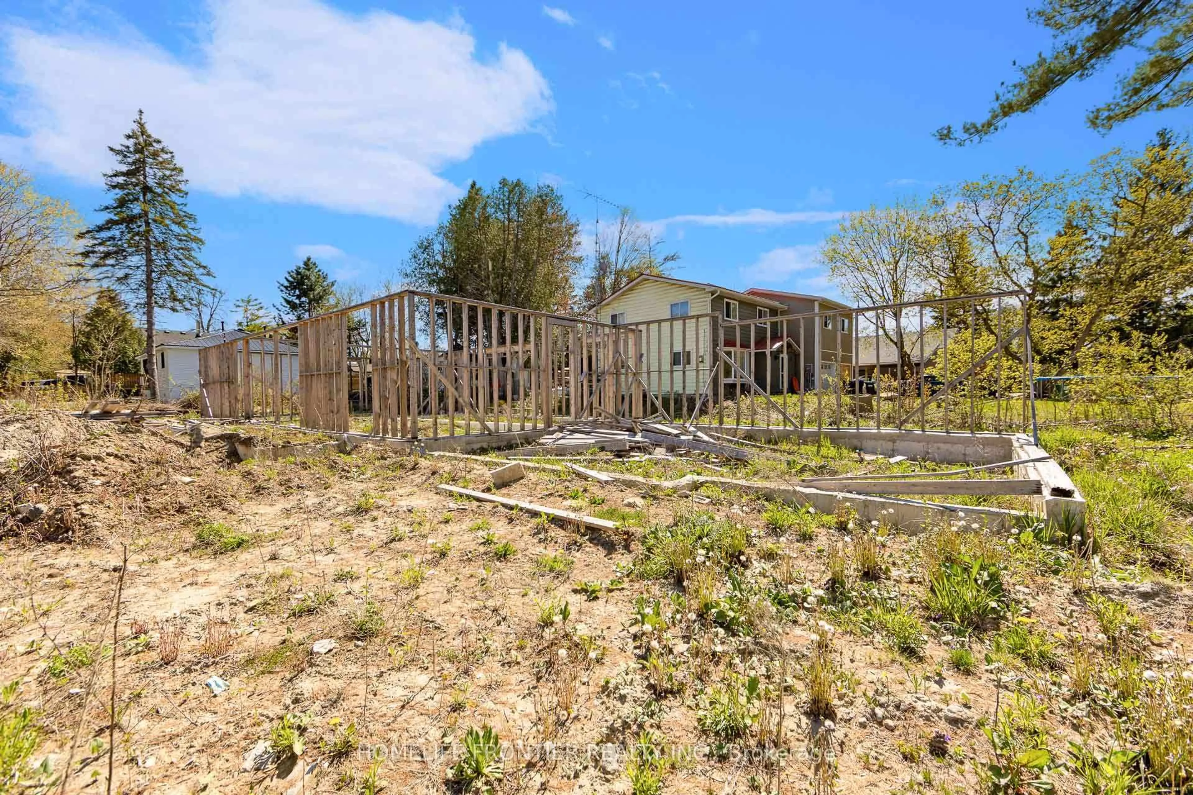 Unknown for 1790 St Johns Rd, Innisfil Ontario L9S 1S9