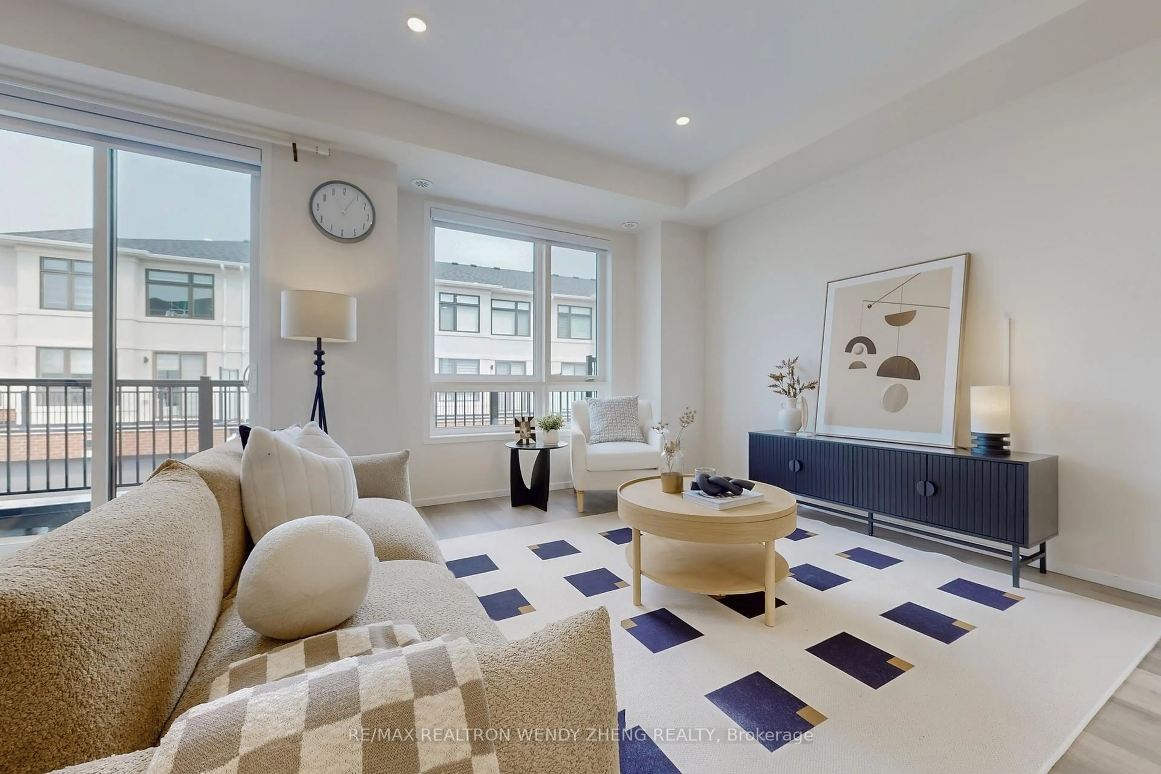 Living room with furniture, unknown for 44 James Noble Lane, Richmond Hill Ontario L4C 5S7