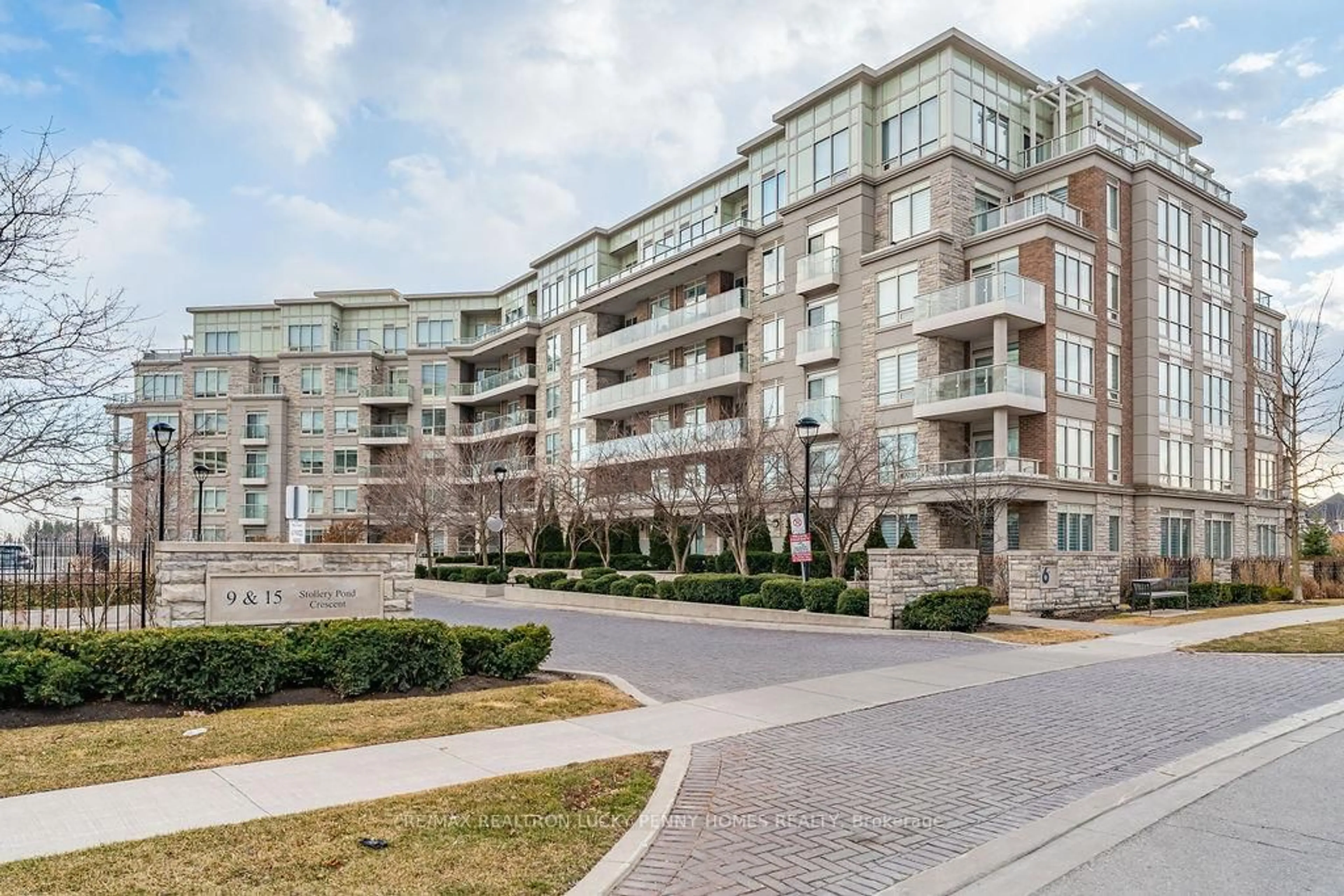 Unknown for 9 Stollery Pond Cres #212, Markham Ontario L6C 0Y1