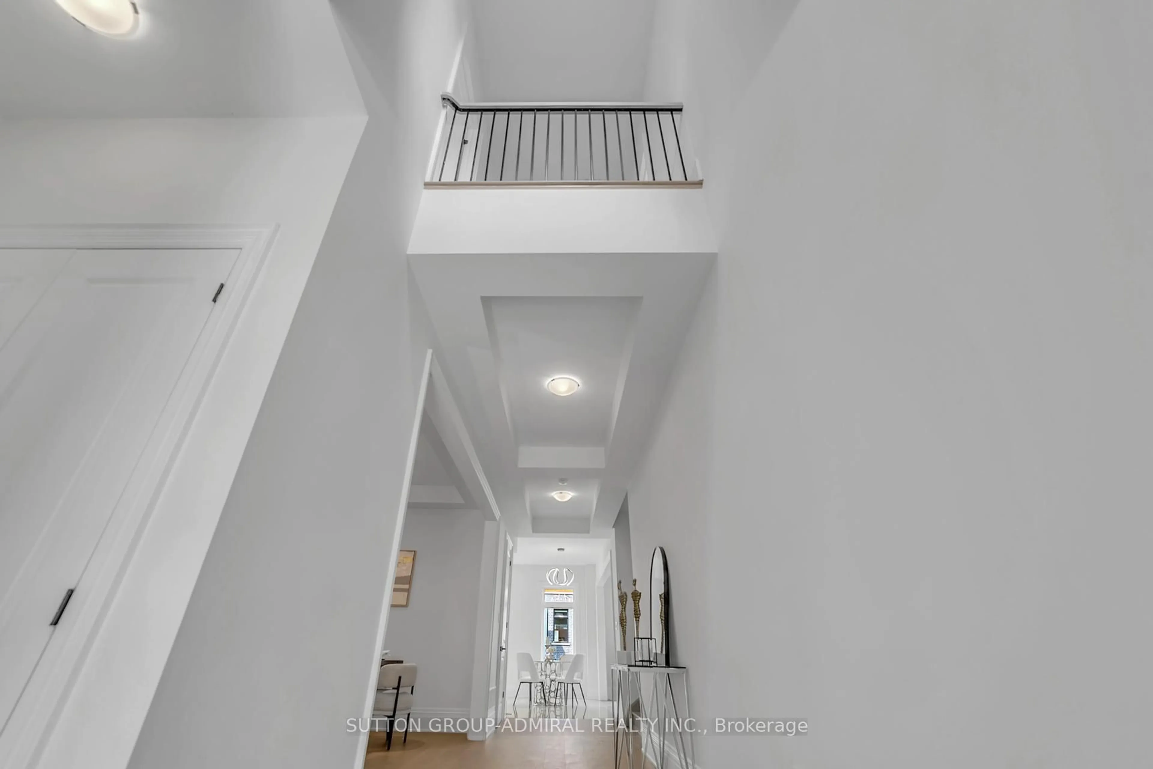 Unknown for 36 Royal Hill Crt, Aurora Ontario L4G 3Z7
