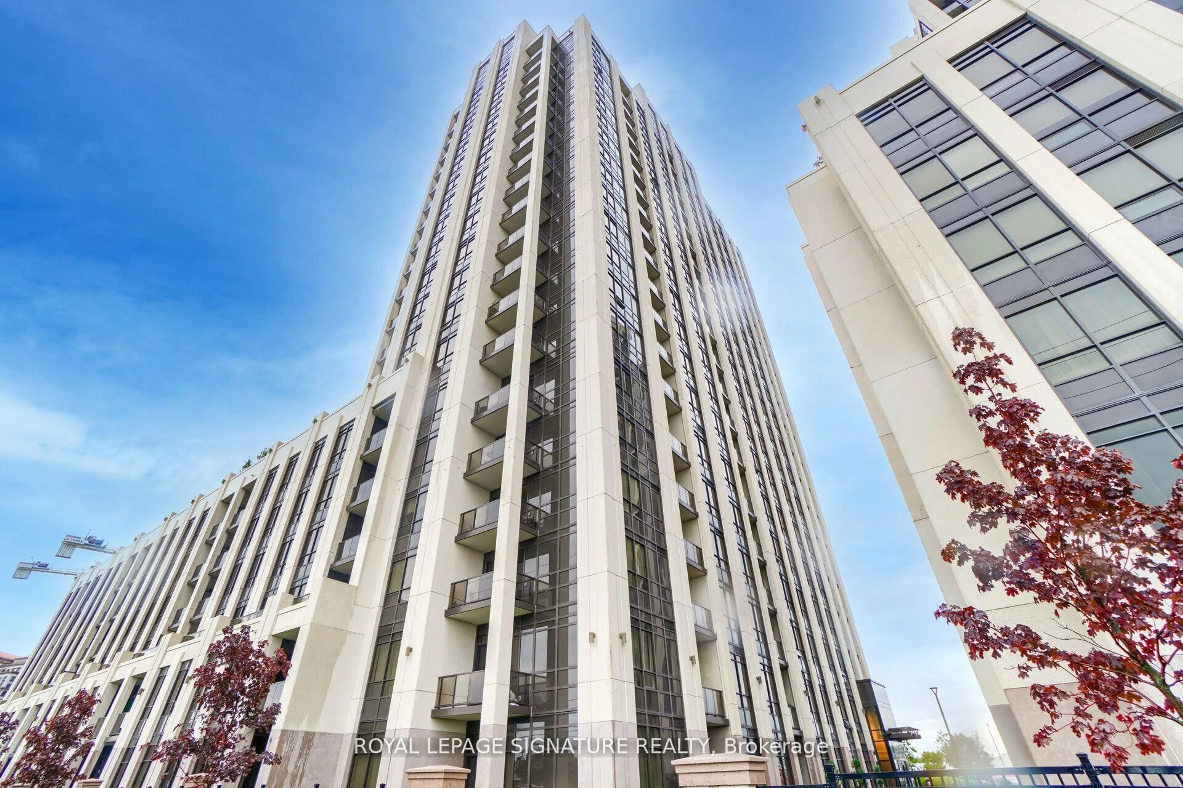 Indoor foyer for 9085 Jane St #108, Vaughan Ontario L4K 0L8
