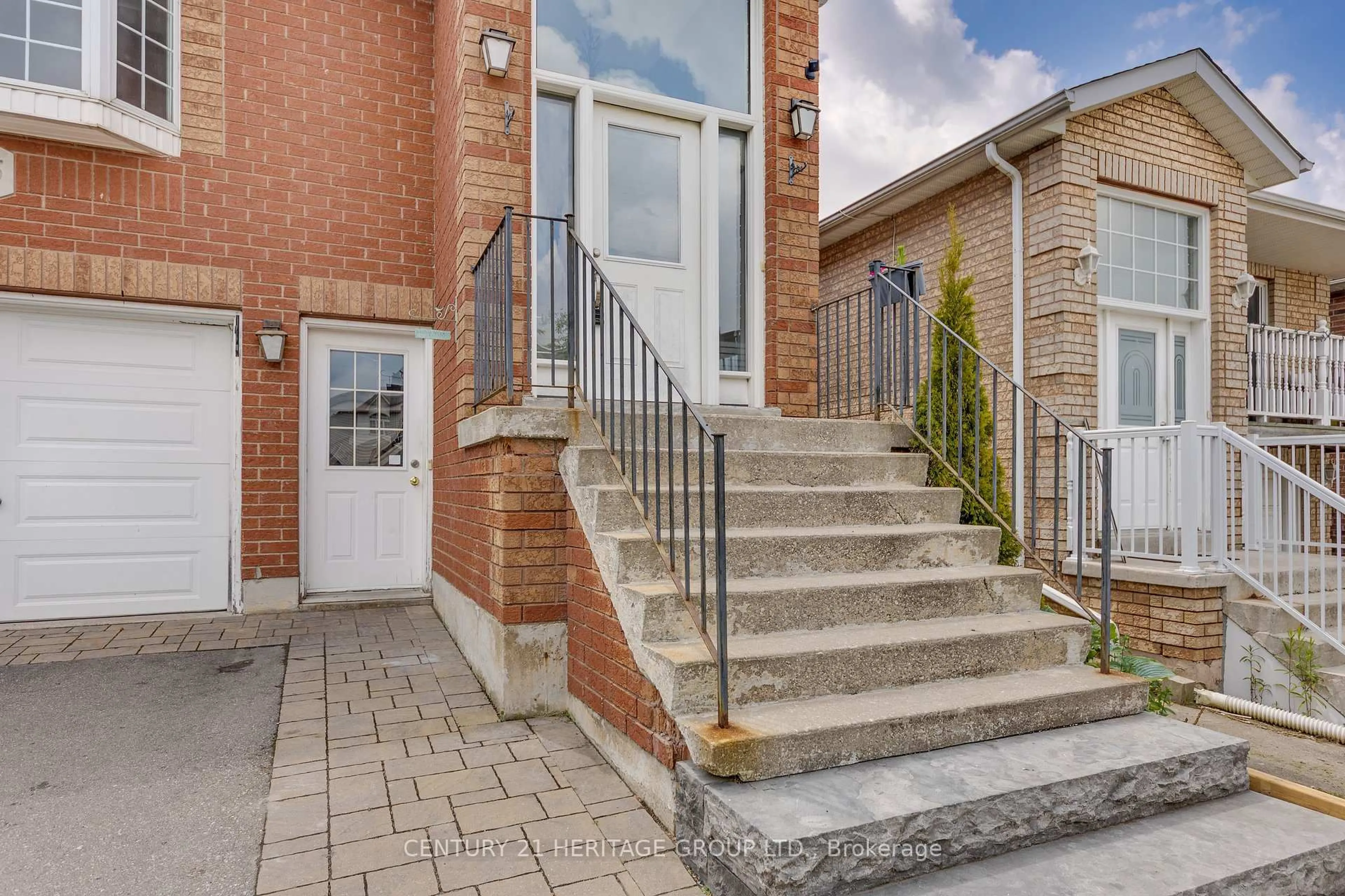 Home with brick exterior material, street for 55 Breeze Dr, Bradford West Gwillimbury Ontario L3Z 3A6