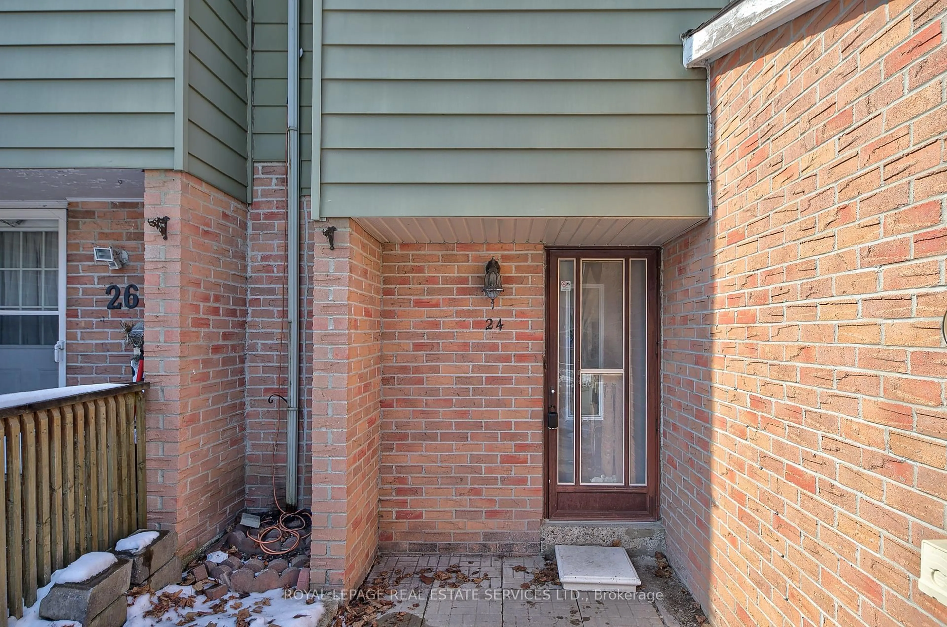 Unknown for 24 Deer Run Cres, Bradford West Gwillimbury Ontario L3Z 1N2