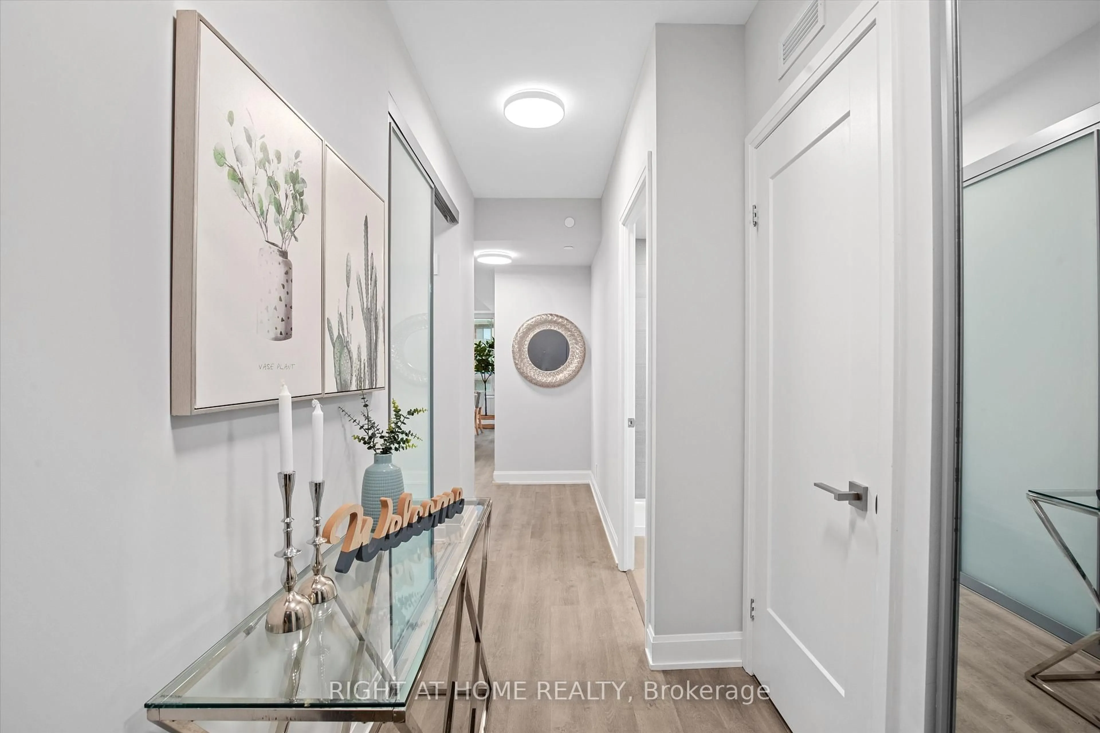 Indoor entryway for 38 Gandhi Lane #1010, Markham Ontario L3T 0G9