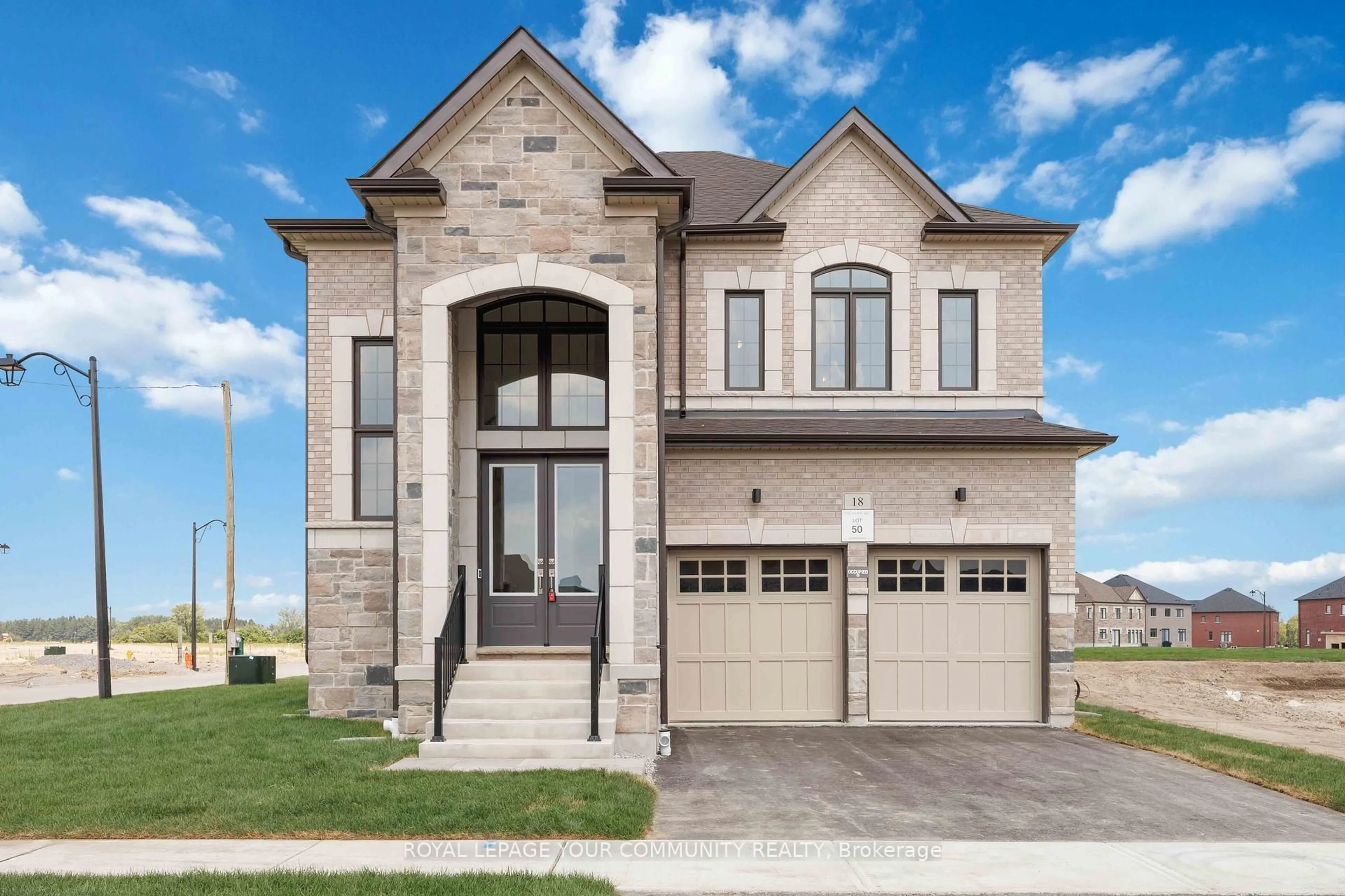 Home with brick exterior material, street for 18 Shadyridge St, King Ontario L7B 1B4