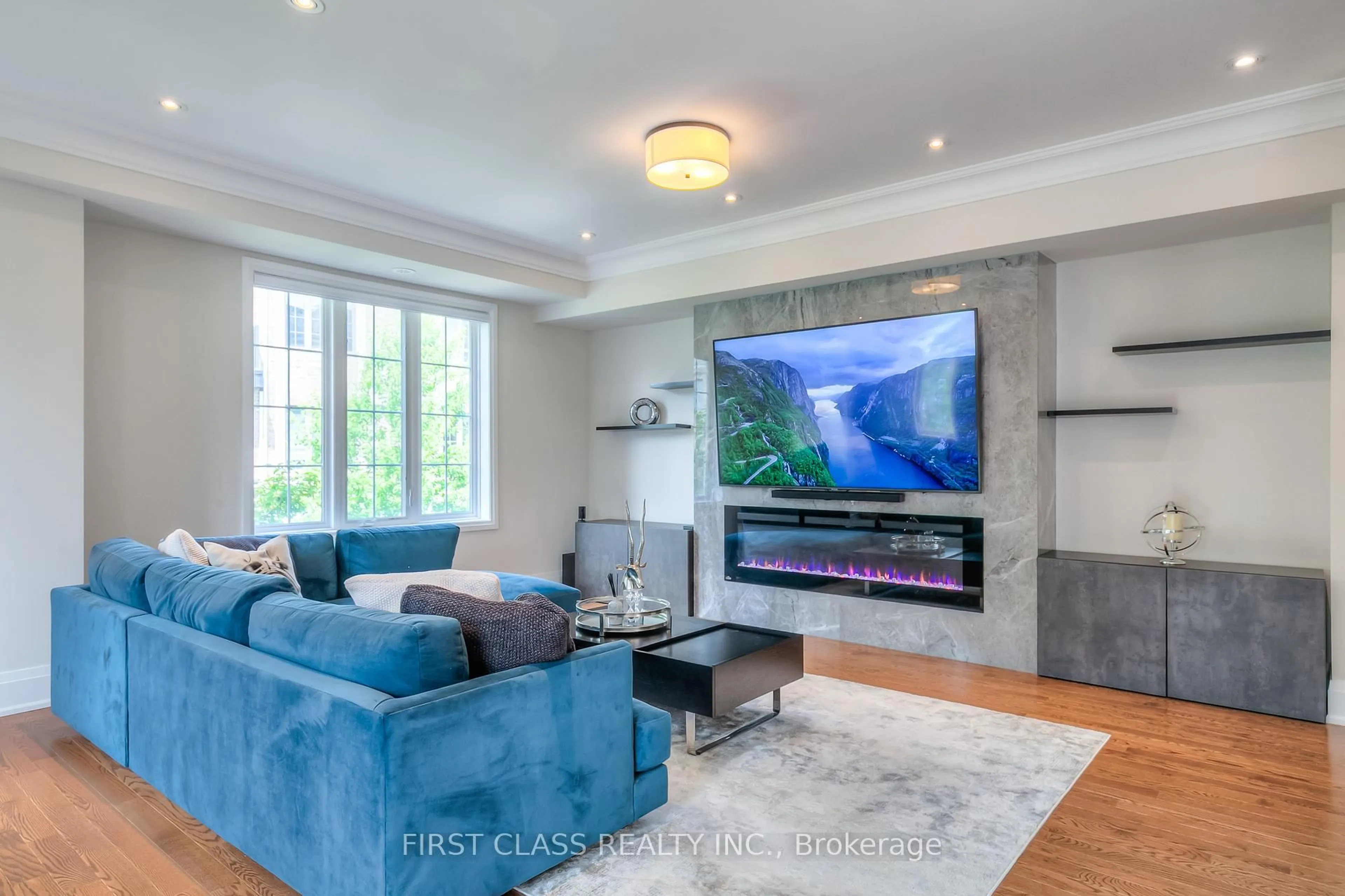 Home theater for 22 American Elm Way, Markham Ontario L3R 5R8