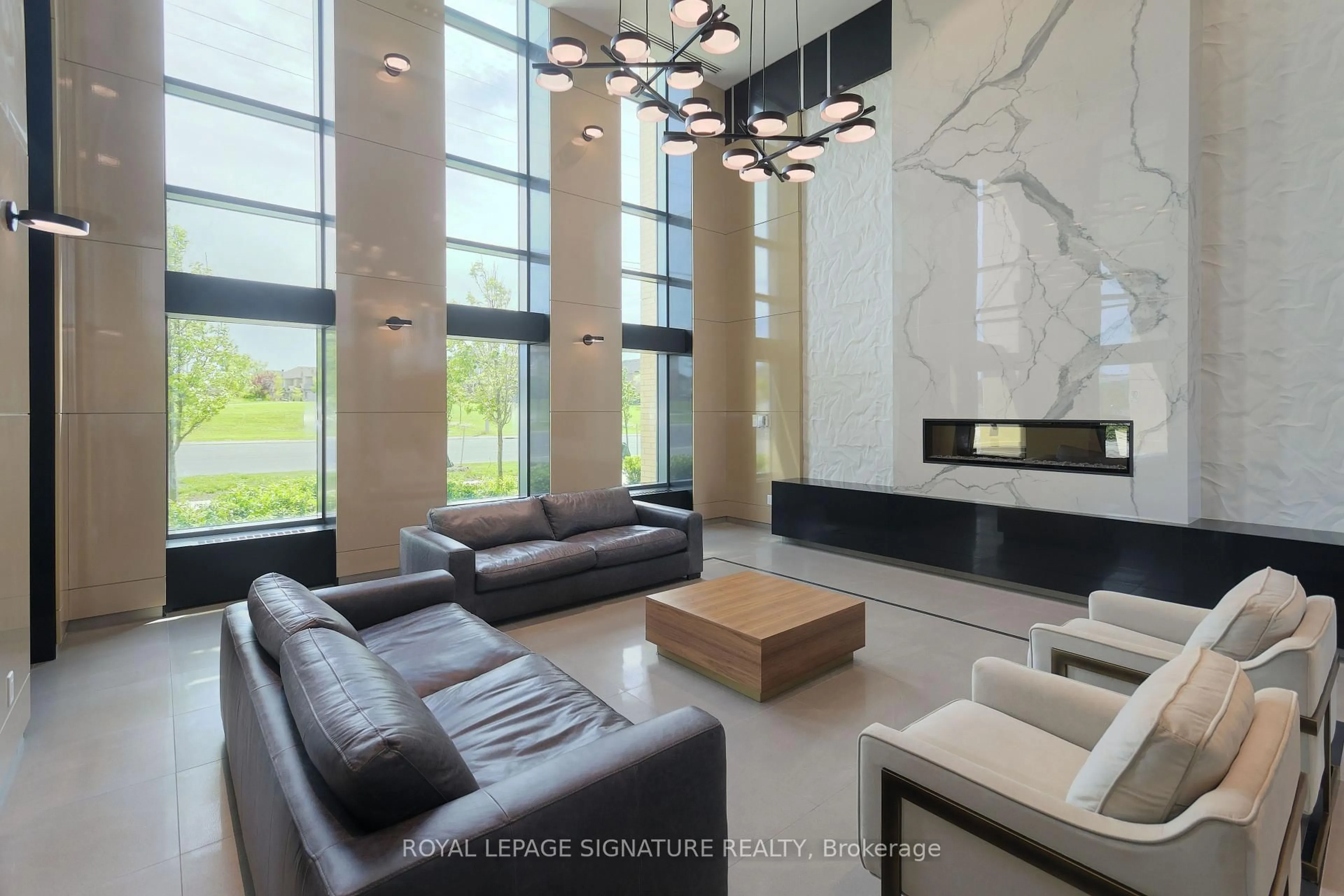 Lobby for 11750 NINTH Line #341, Whitchurch-Stouffville Ontario L4A 5G1