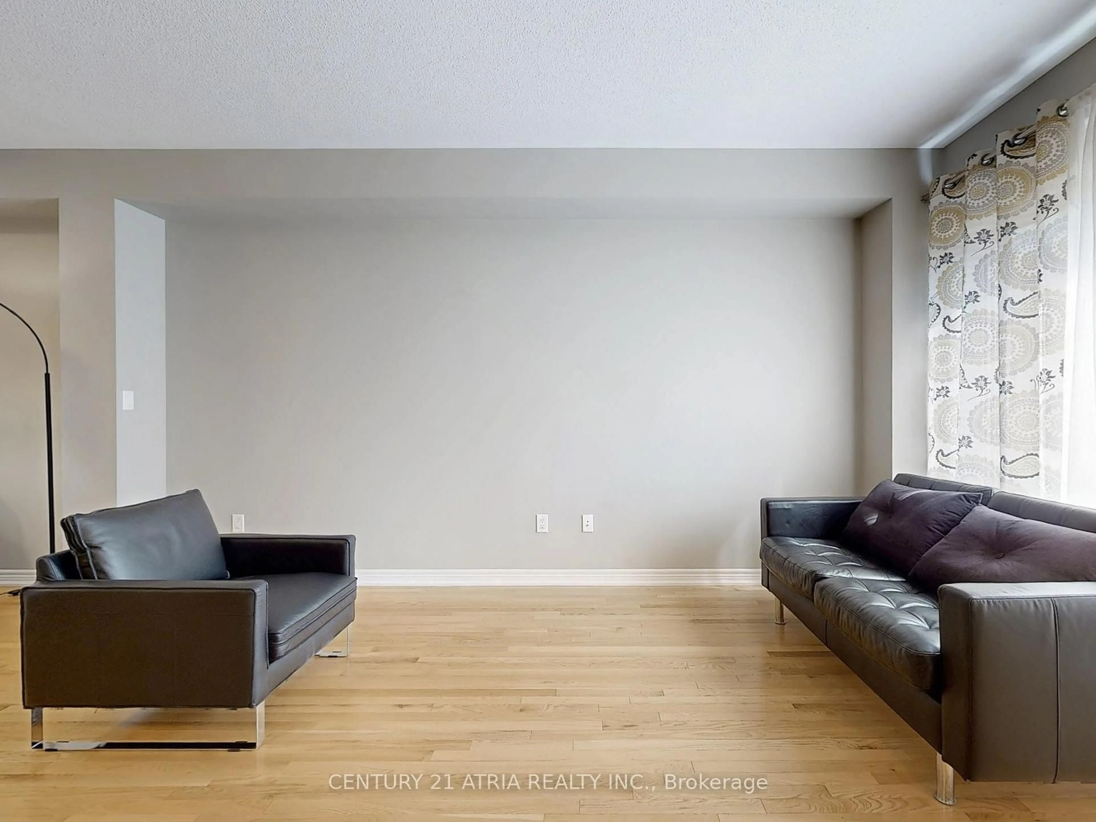 Living room with furniture, unknown for 8 Moonseed Lane, Richmond Hill Ontario L4E 1E7