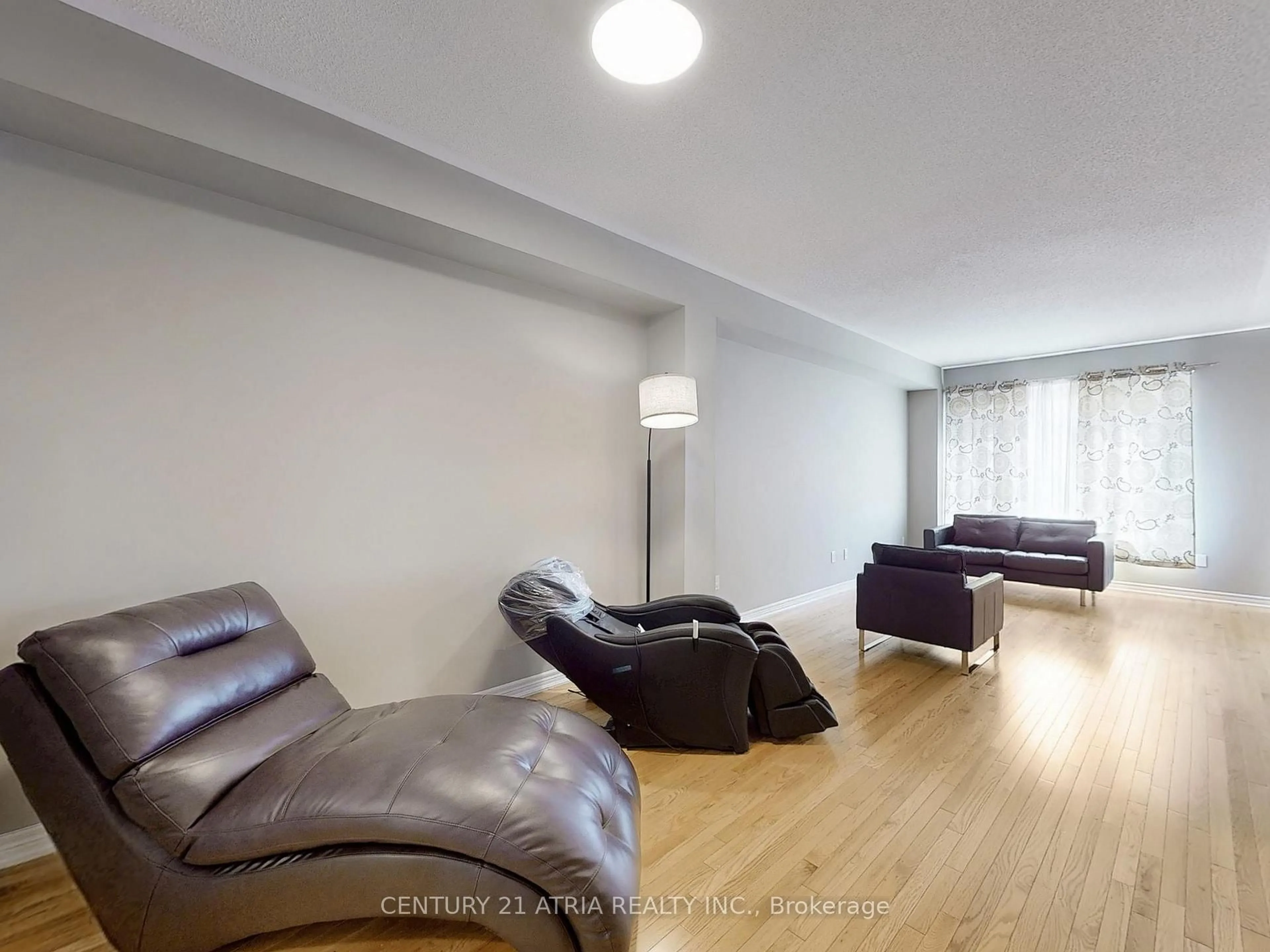 Living room with furniture, unknown for 8 Moonseed Lane, Richmond Hill Ontario L4E 1E7