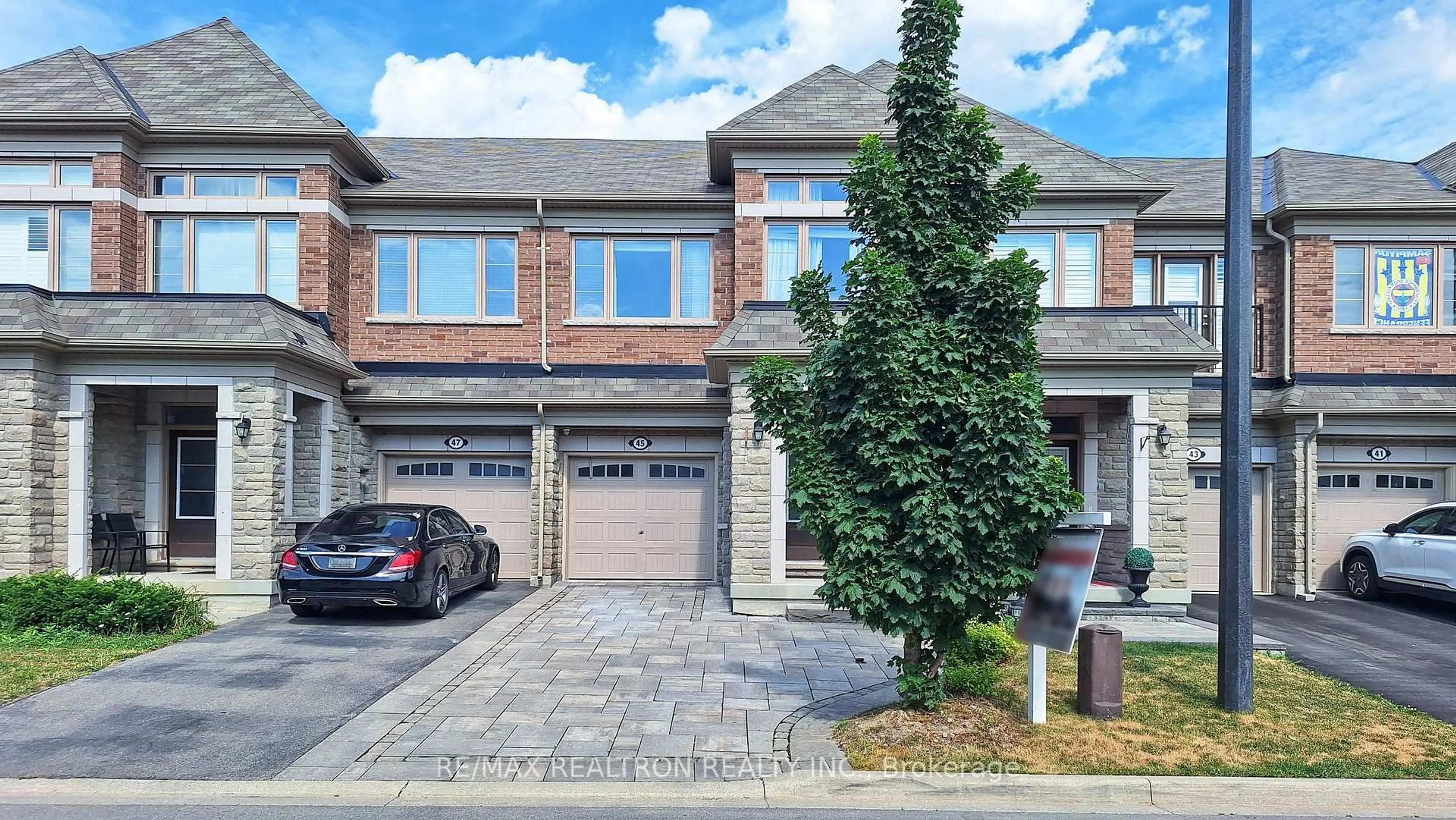 Home with brick exterior material, street for 45 Vedette Way, Vaughan Ontario L4H 4K2