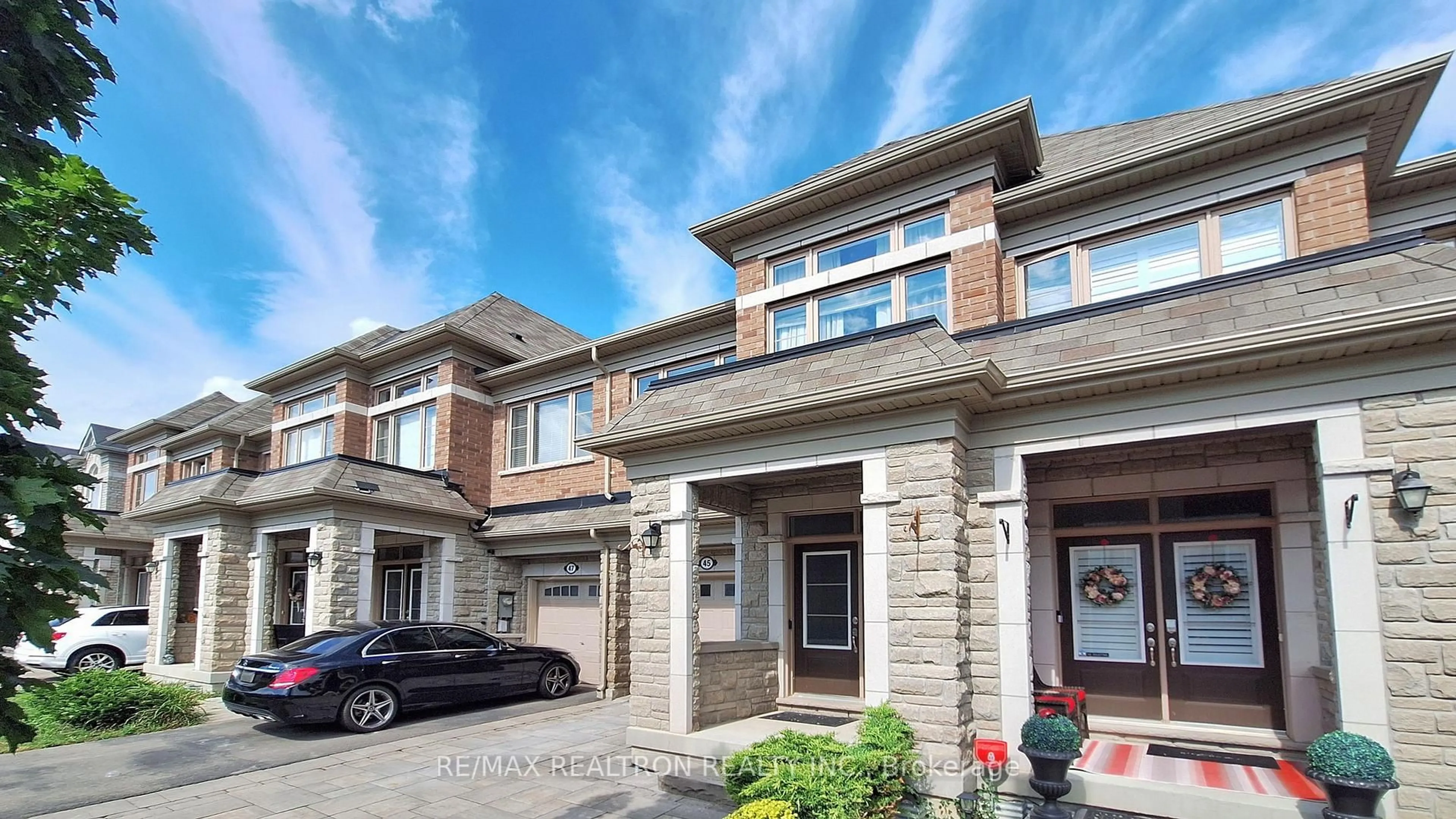 Home with brick exterior material, street for 45 Vedette Way, Vaughan Ontario L4H 4K2
