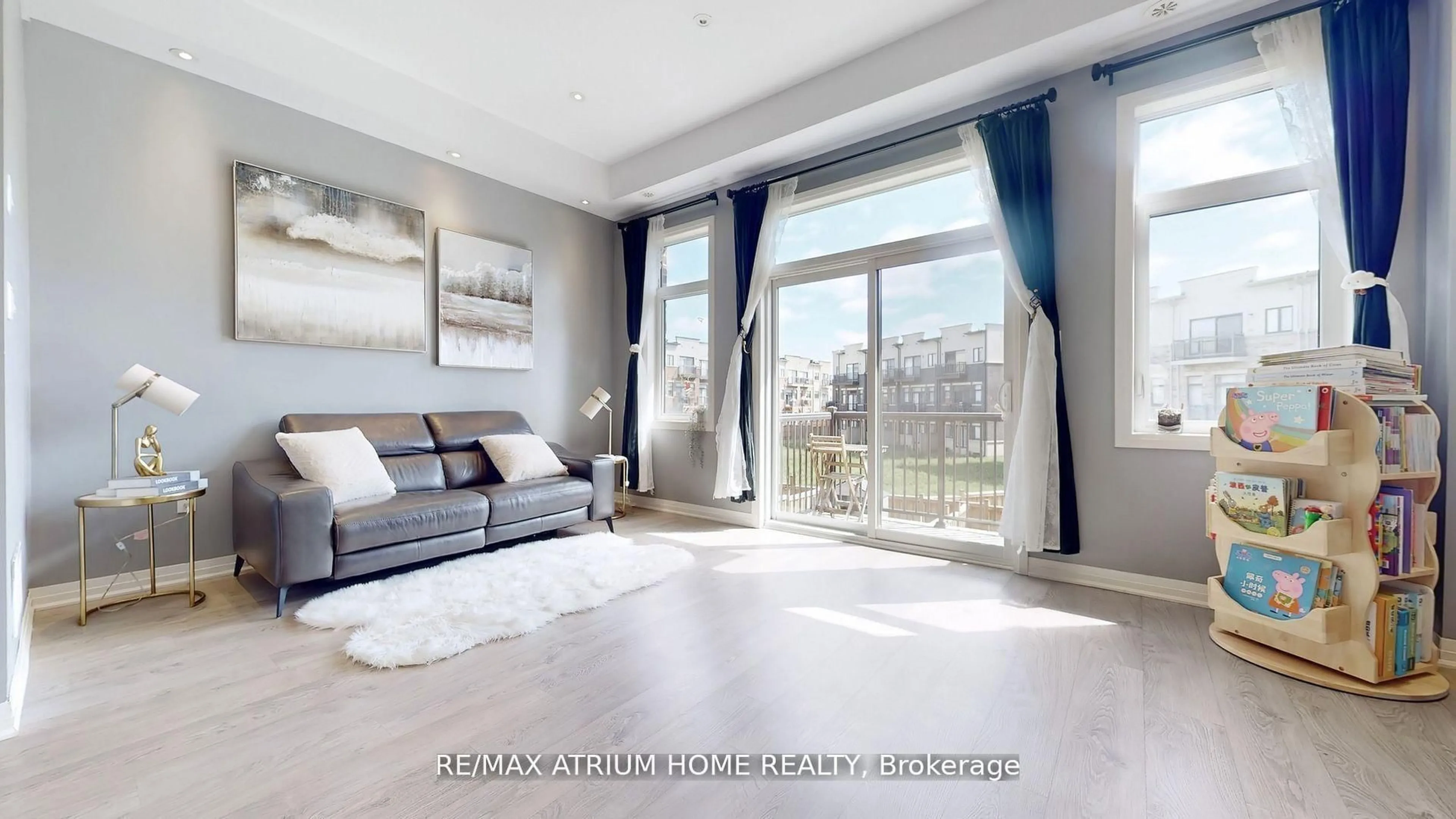 Living room with furniture, unknown for 143 Arianna Cres, Vaughan Ontario L6A 4Z9