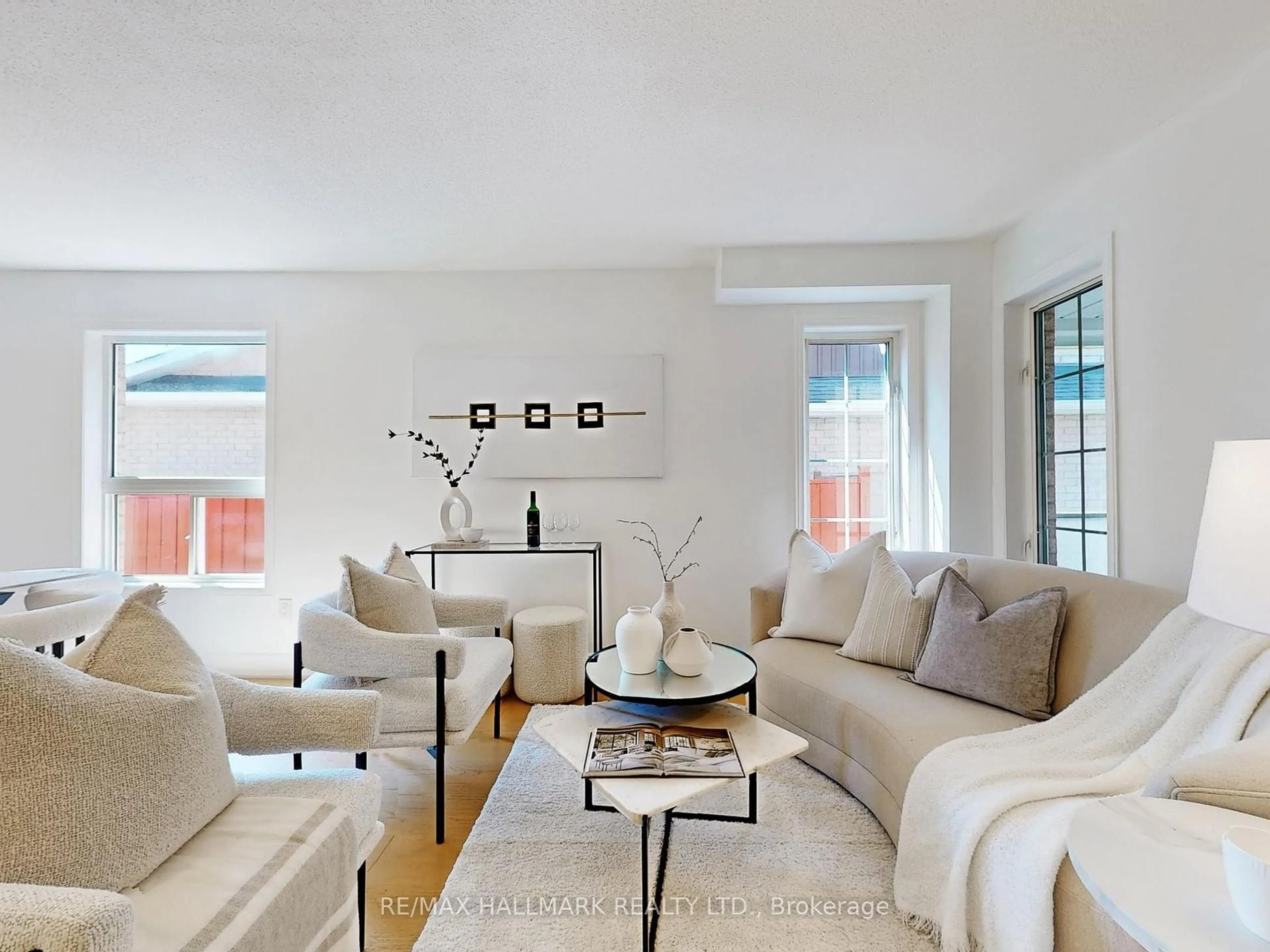 Living room with furniture, unknown for 29 Burnaby Dr, Georgina Ontario L4P 3Z1