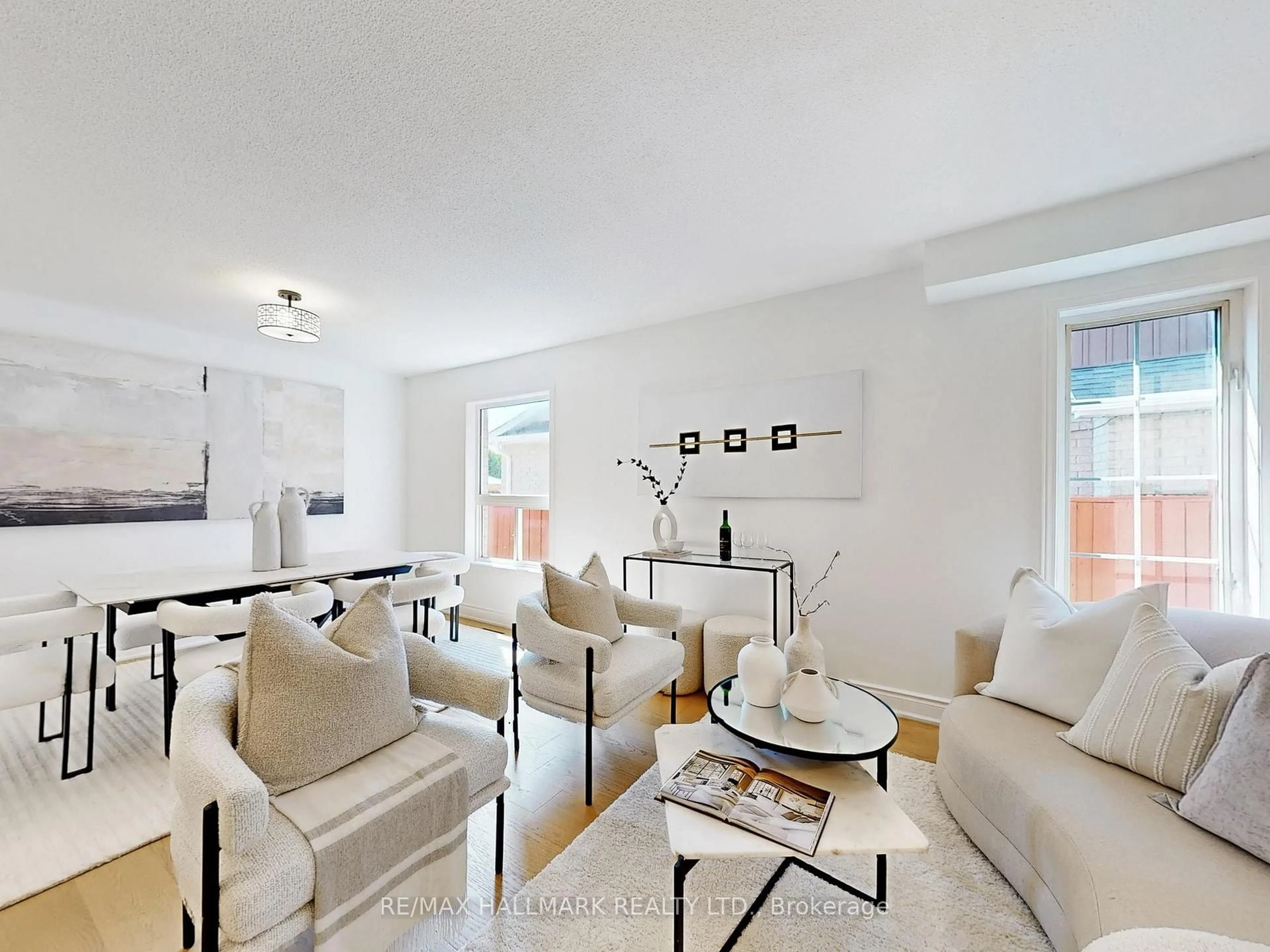 Living room with furniture, unknown for 29 Burnaby Dr, Georgina Ontario L4P 3Z1