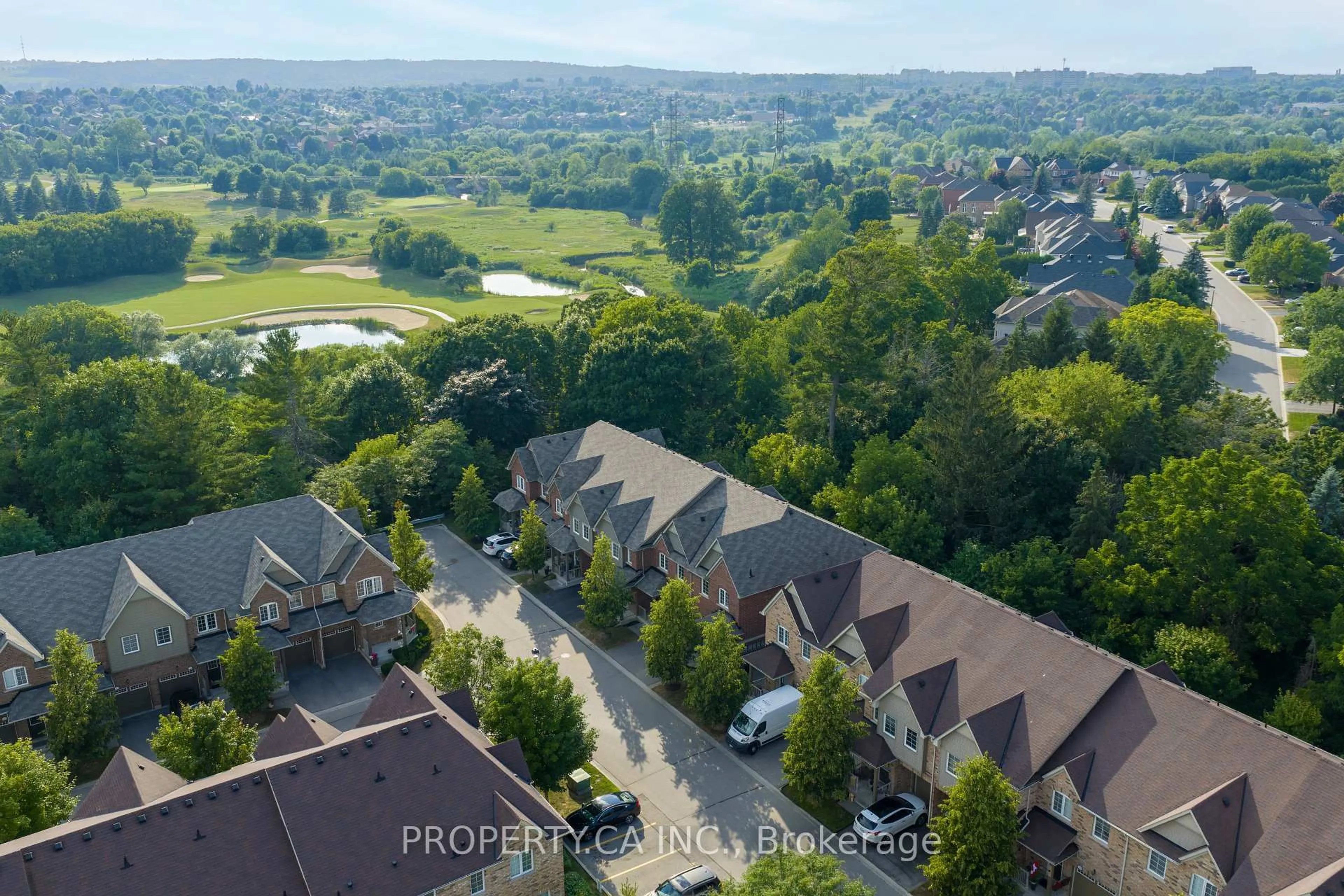 A pic from outside/outdoor area/front of a property/back of a property/a pic from drone, unknown for 774 Harry Syratt Ave, Newmarket Ontario L3X 0A3